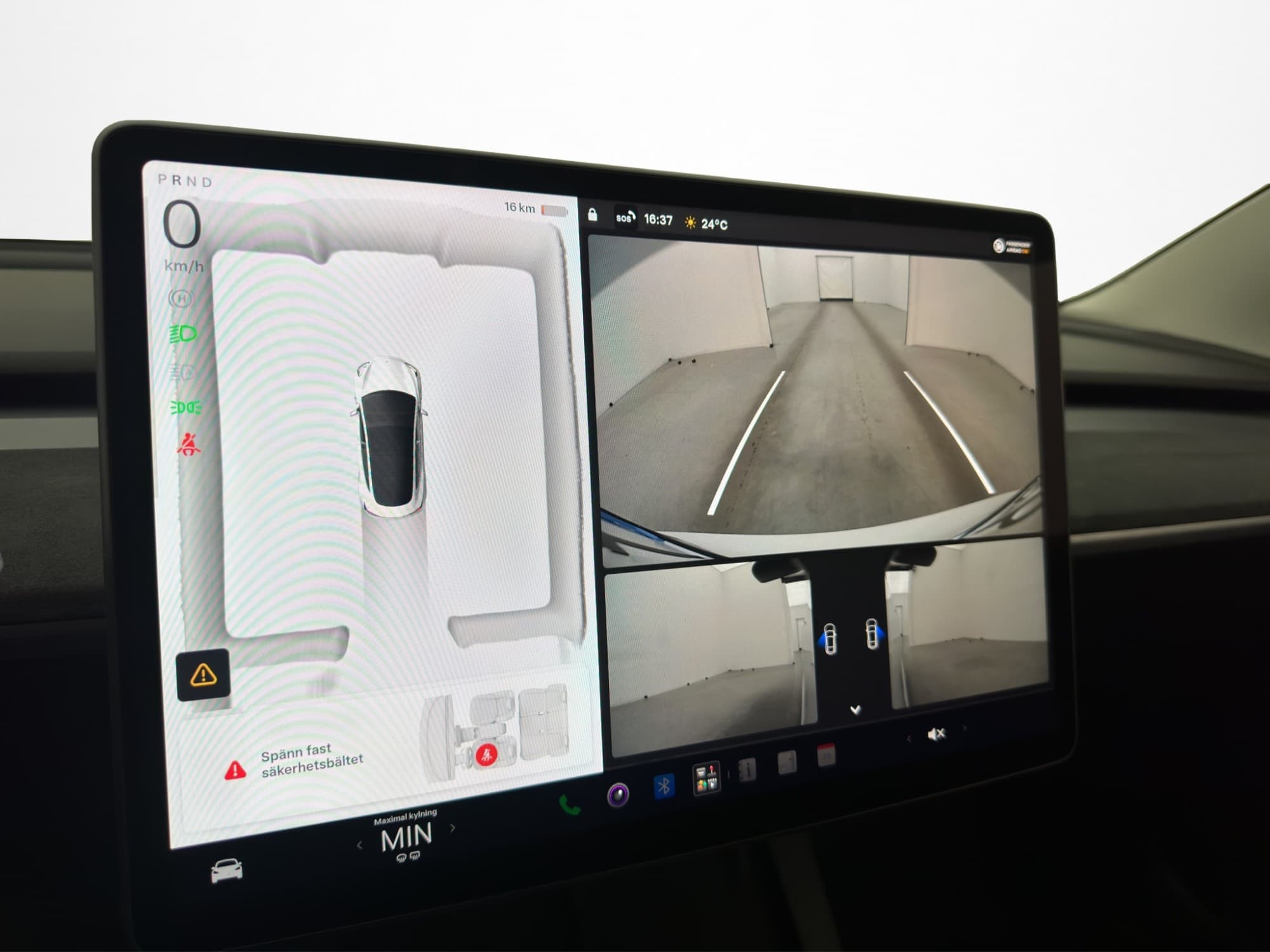 Tesla Model 3 Standard Range MOMS En-Brukare Autopilot