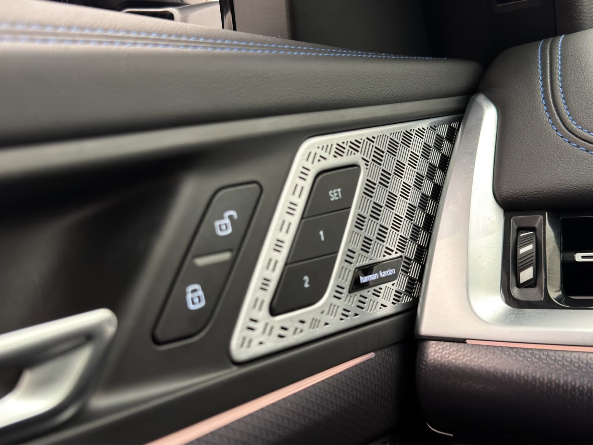BMW X1 xDrive30 M Sport Pano MOMS Kamera H/K CarPlay Drag