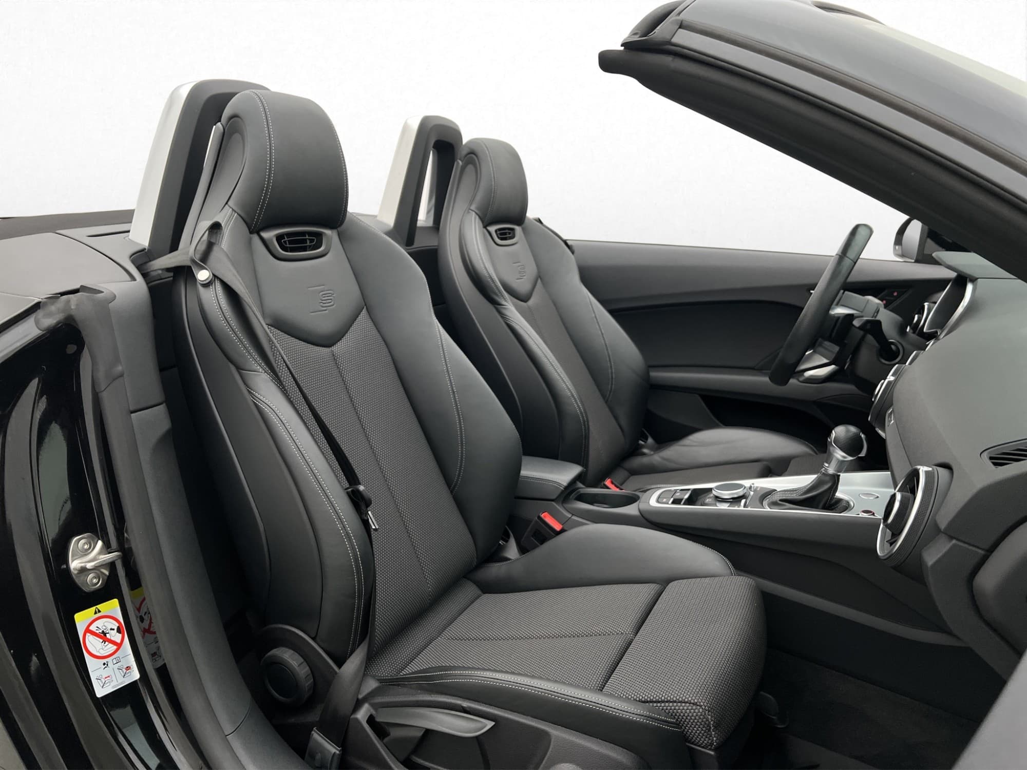 Audi TT Roadster 40 TFSI S-Line Kamera Cockpit Halvskinn