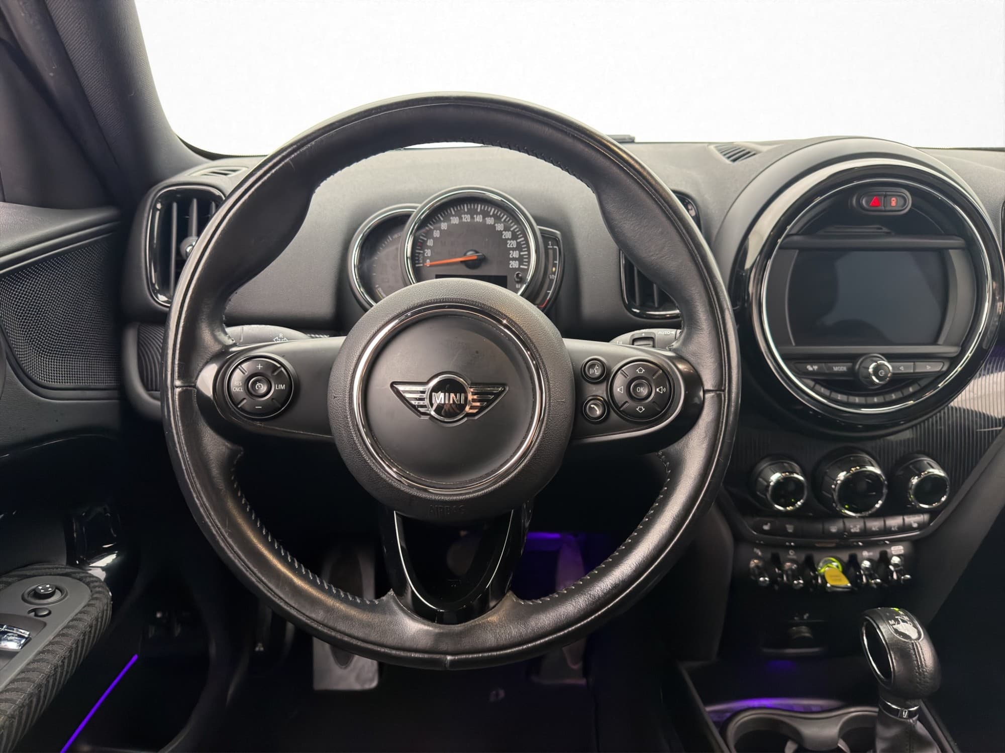 MINI Countryman Cooper SE ALL4 224hk Salt II Navi Halvskinn