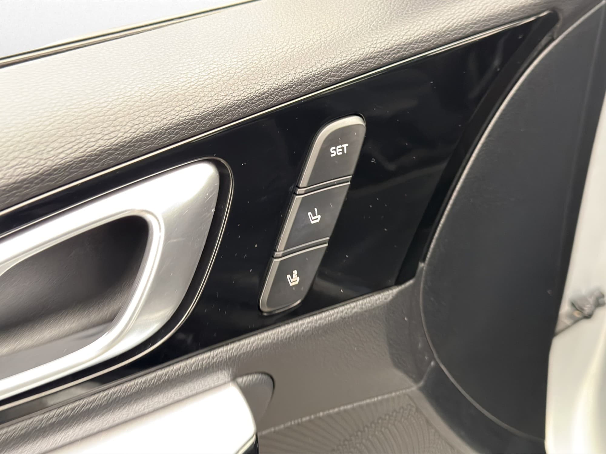 Kia XCeed Plug-In Hybrid 141hk Pano Kamera Skinn
