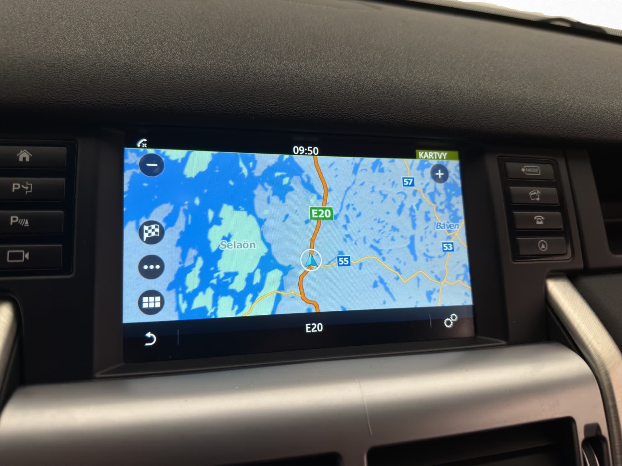 Land Rover Discovery Sport 2.2 AWD HSE 7-Sits Värm Pano Drag