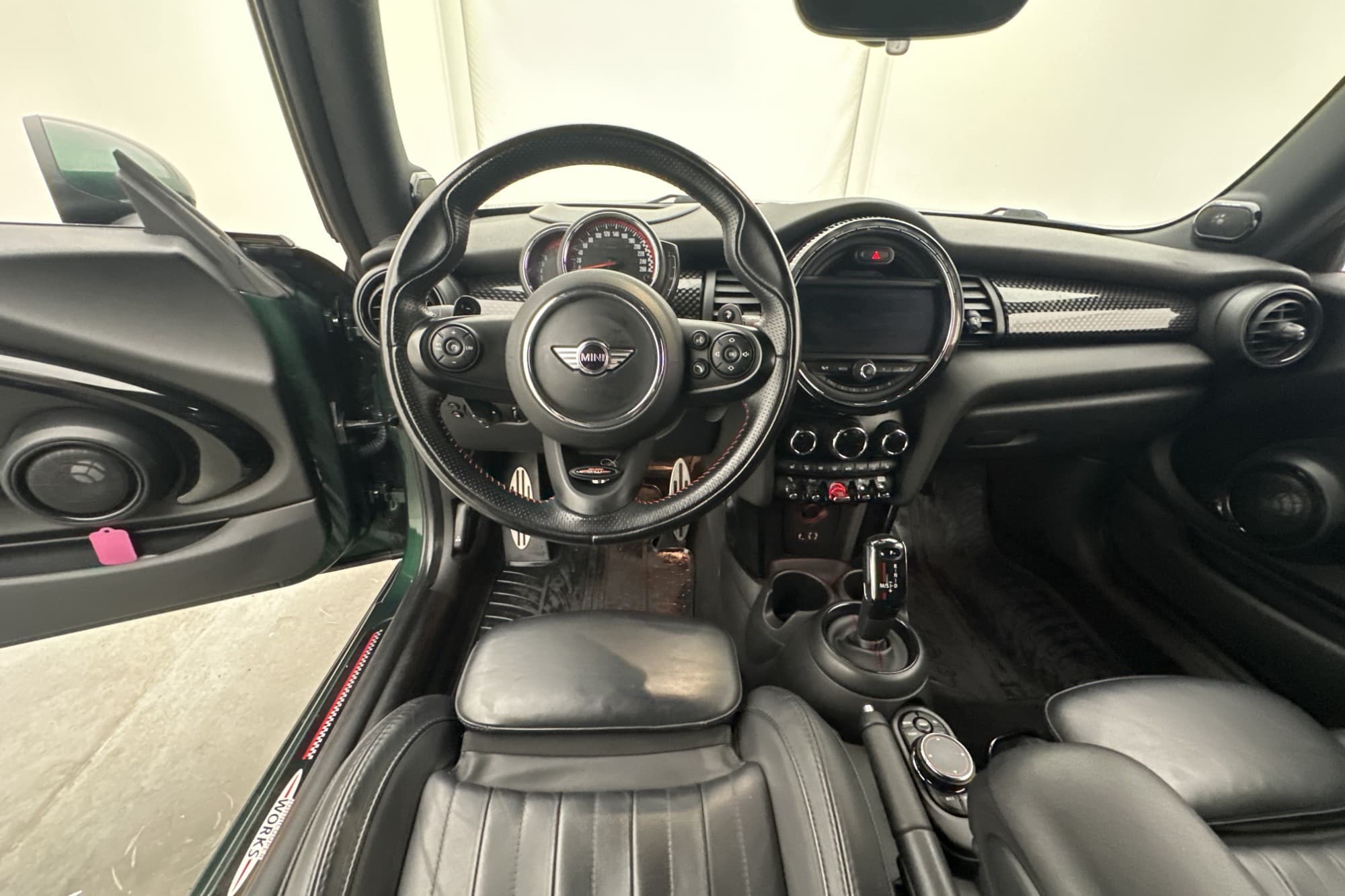 MINI John Cooper Works 231hk H/K HuD B-Kamera Skinn Navi