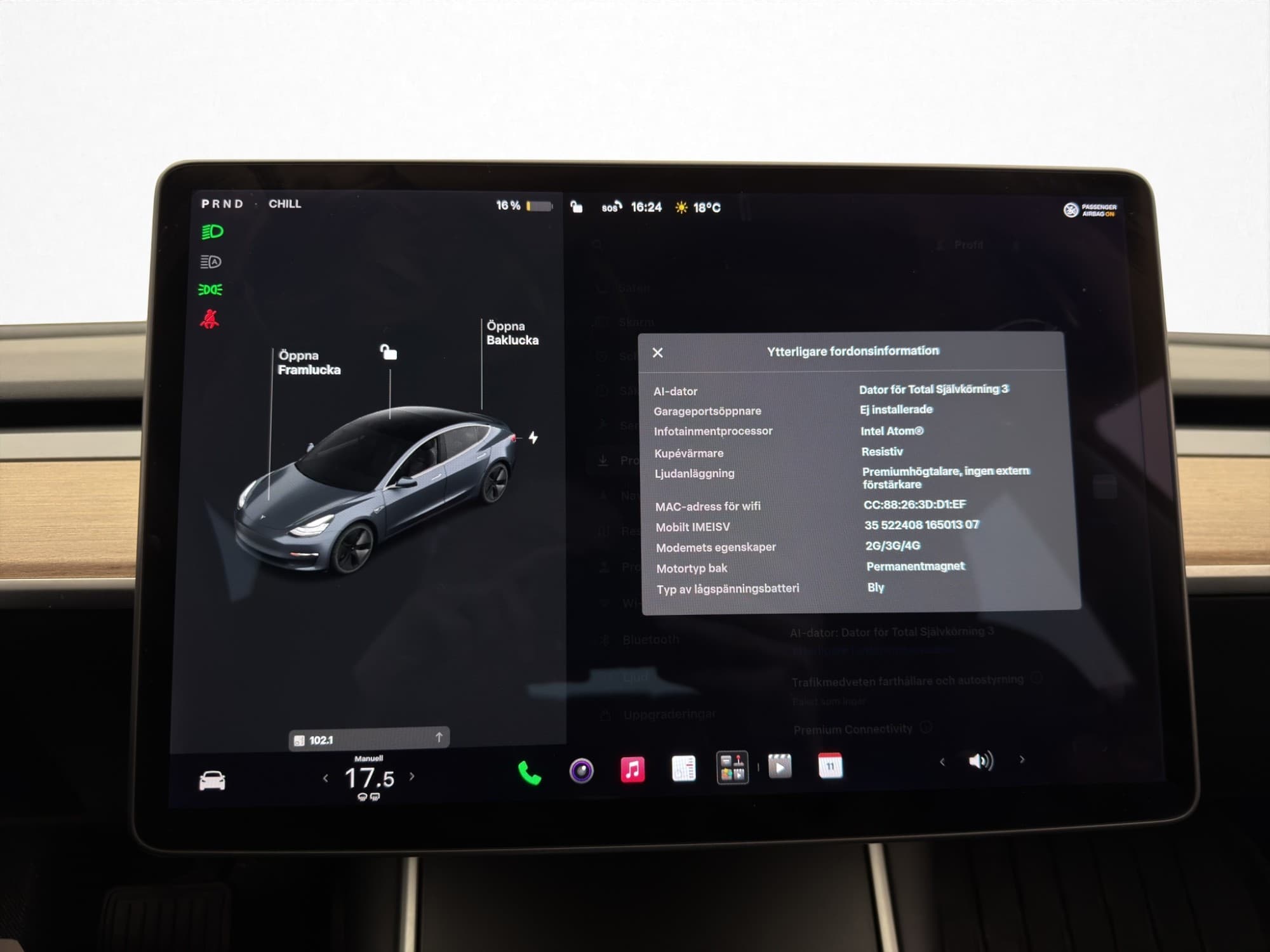 Tesla Model 3 Standard Range Plus Svensksåld Panorama