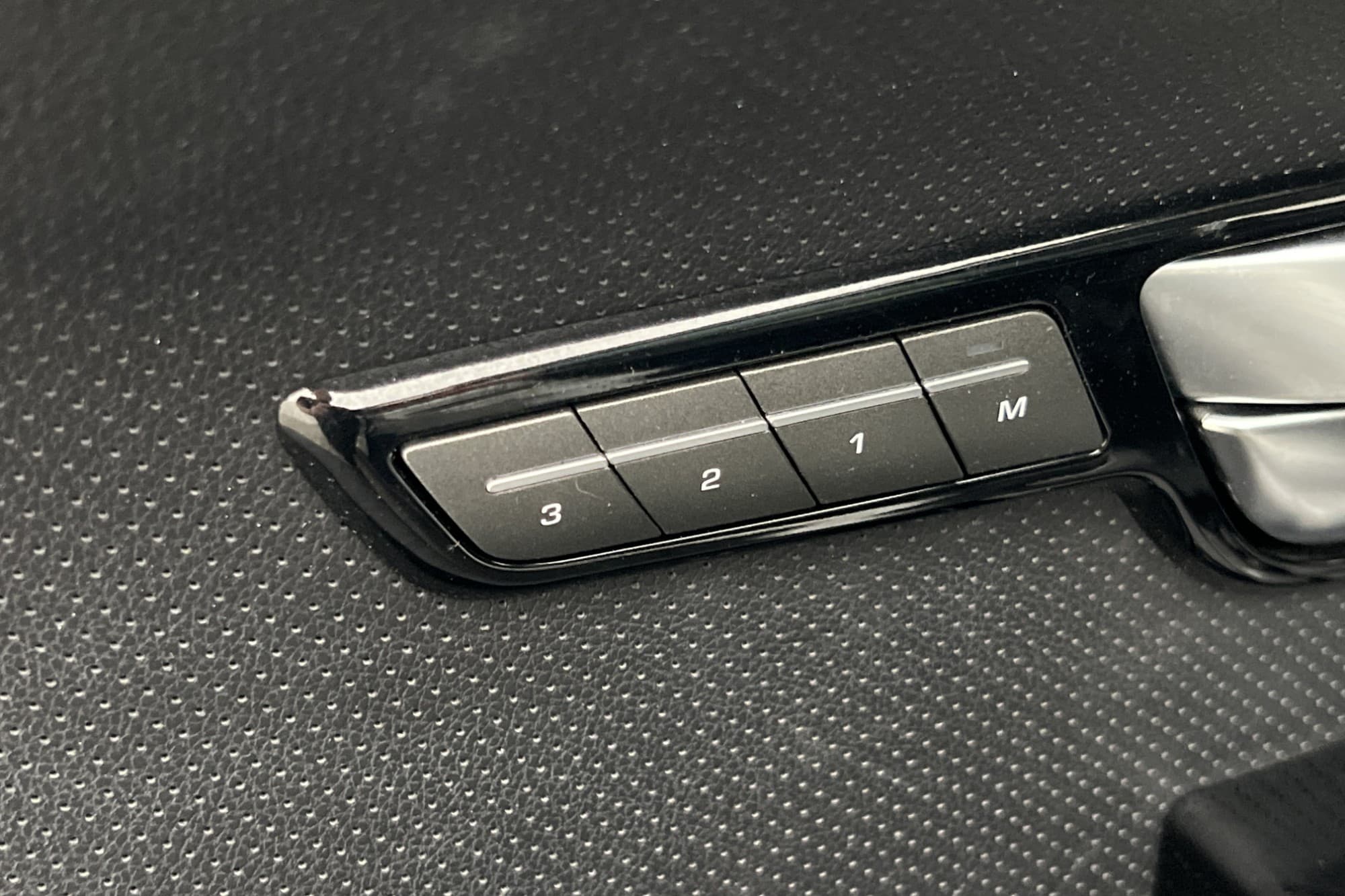 Land Rover Range Rover Evoque AWD Dynamic Panorama Meridian