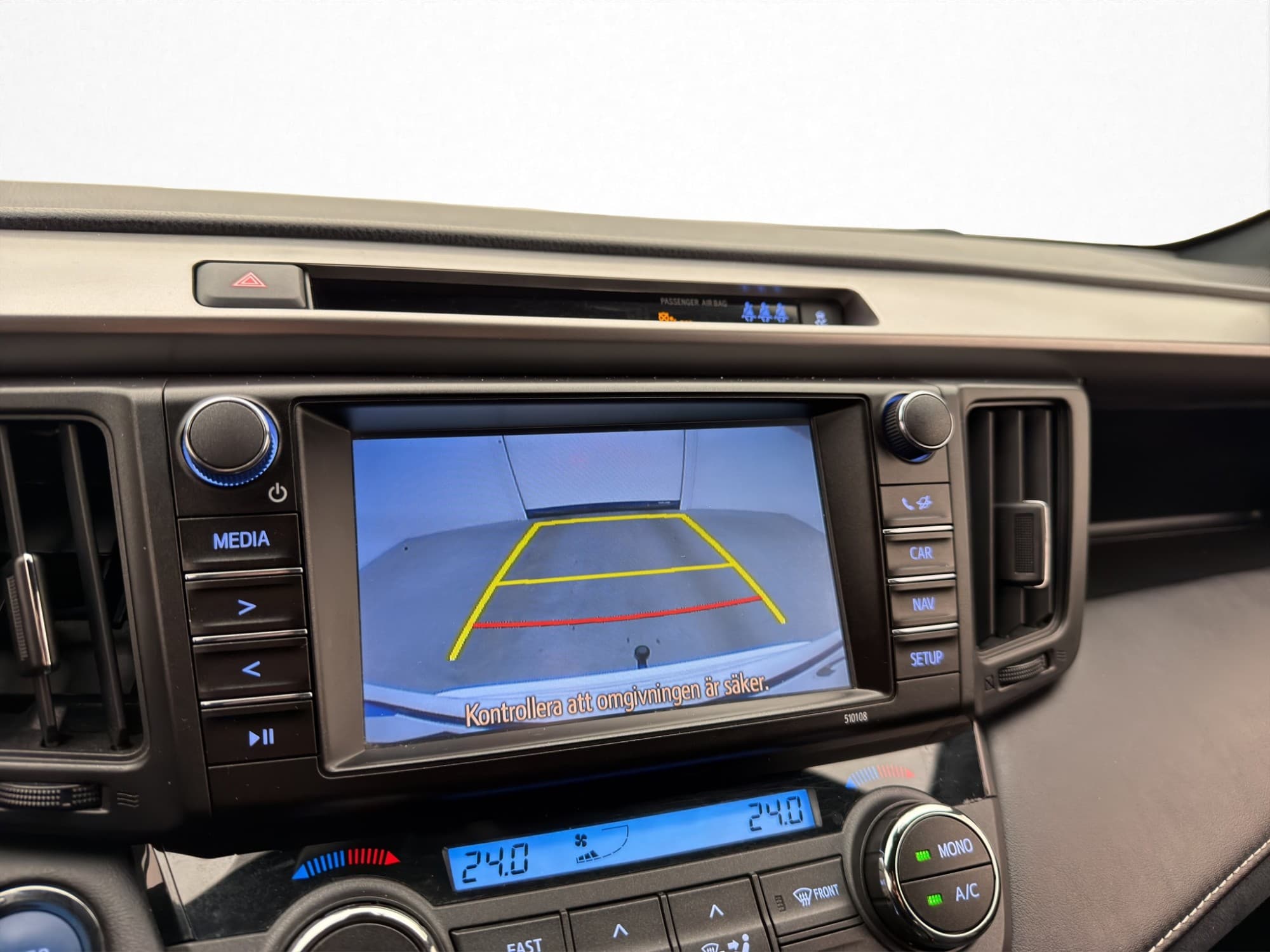 Toyota RAV4 2.5 AWD Active Plus Drag M/K-Värmare Kamera Navi