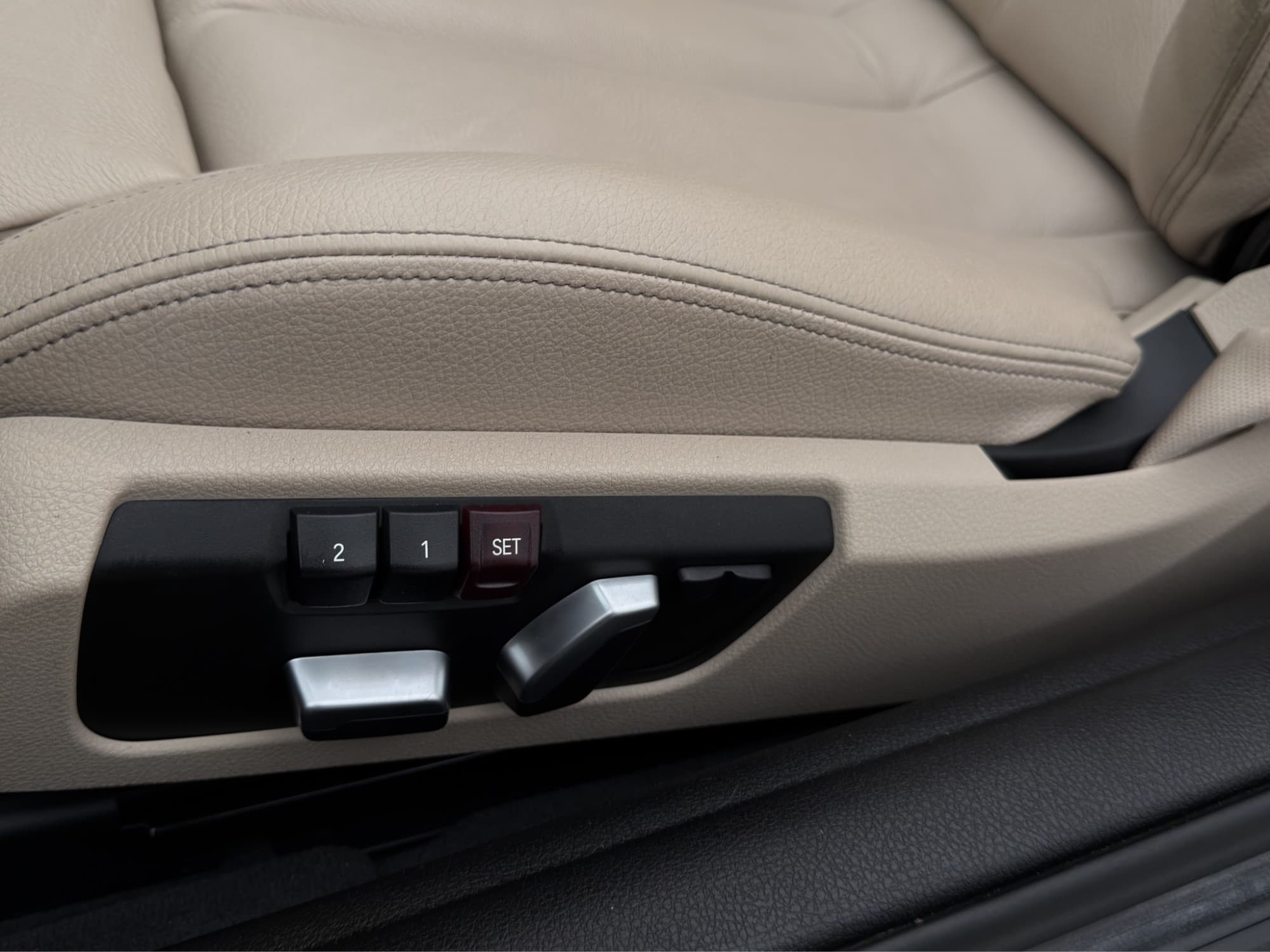 BMW 420 i Convertible Sport line Hardtop P-Sensorer Skinn