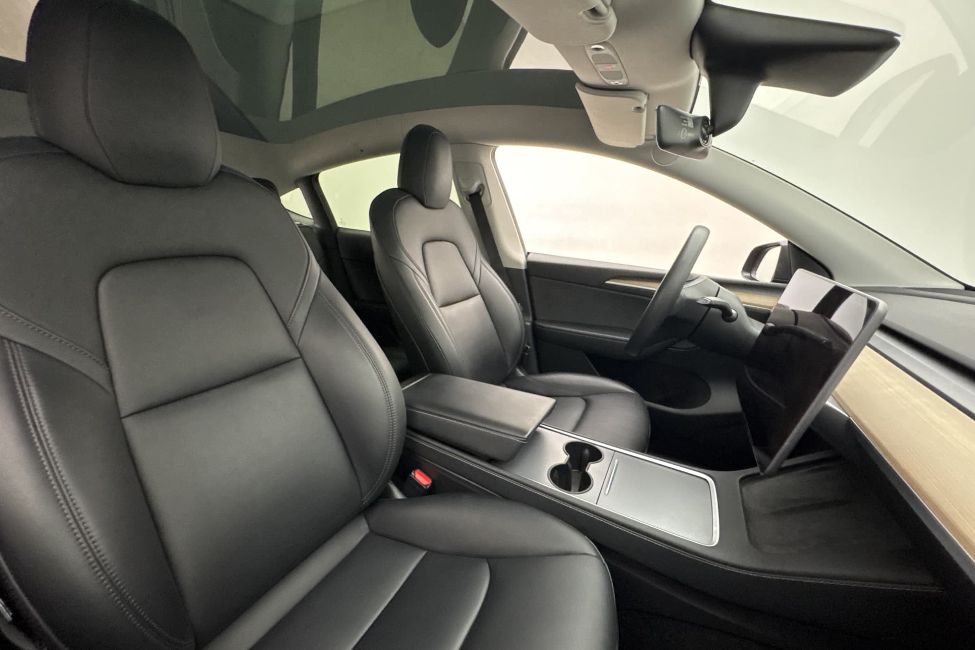 Tesla Model Y Long Range AWD Autopilot Pano Navi Sv-Såld