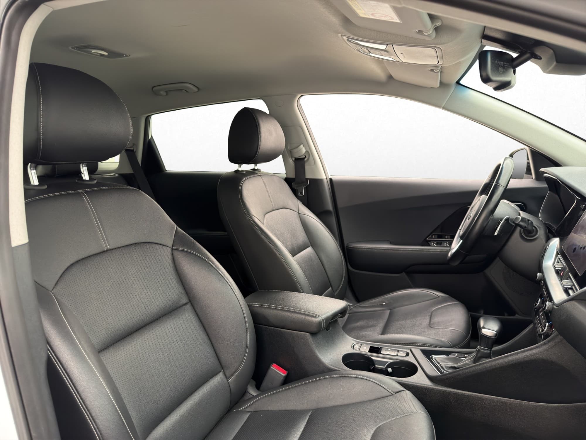 Kia Niro P-HEV Advance Plus 2 Kamera Skinn Navi Adaptiv-Fart