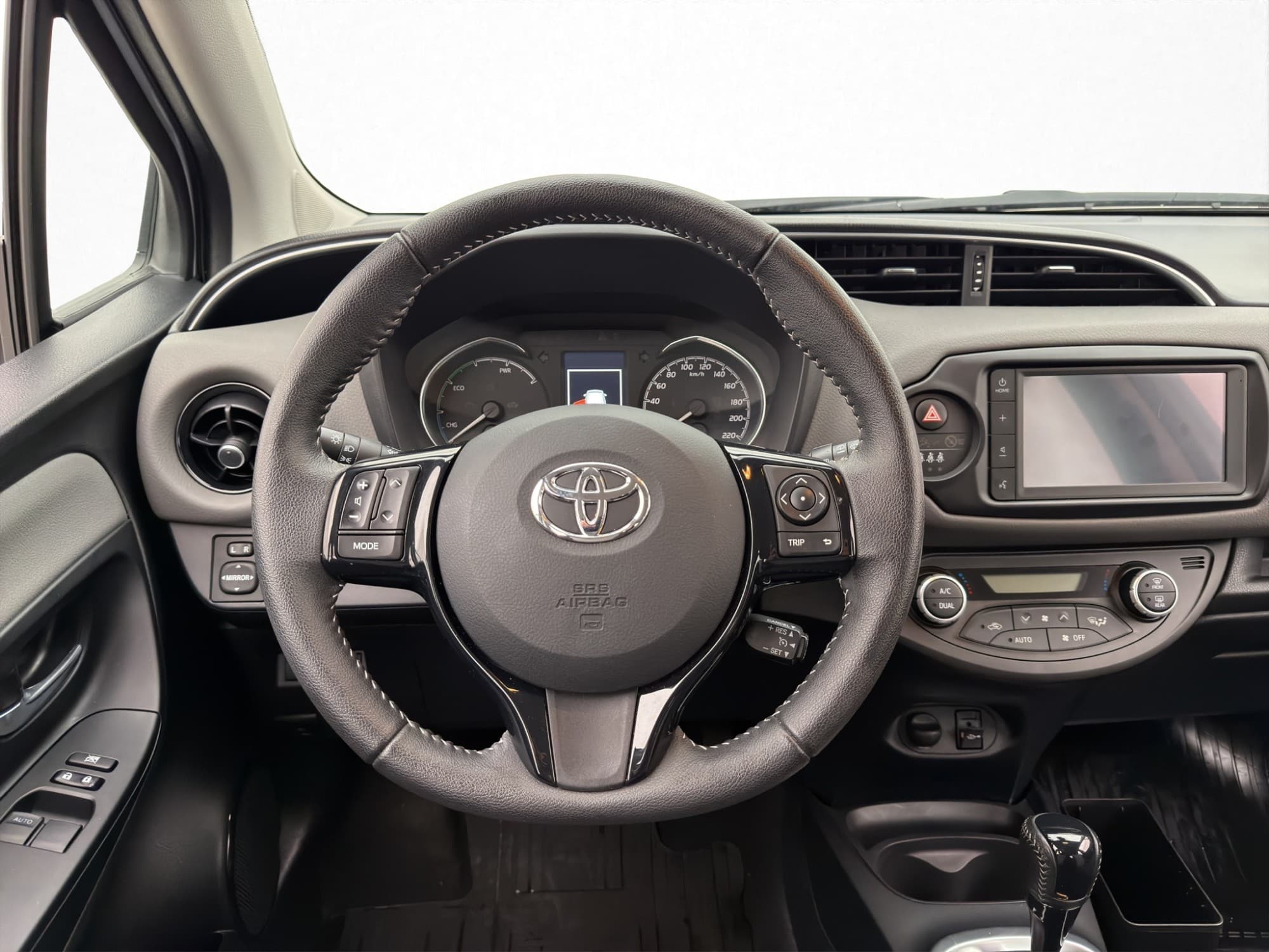Toyota Yaris Hybrid 101hk Active Kamera Farthållare