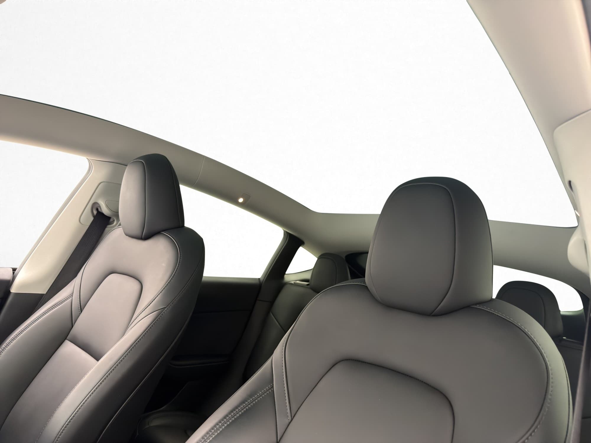 Tesla Model Y Long Range AWD Svensksåld Panorama MOMS