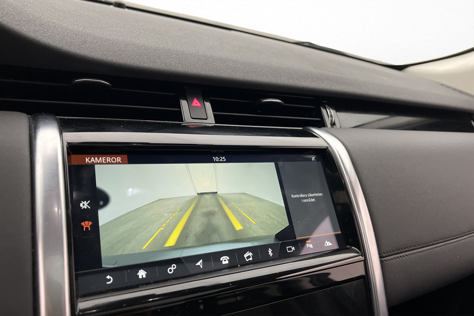 Land Rover Discovery Sport D180 MHEV AWD Pano Cockpit MOMS