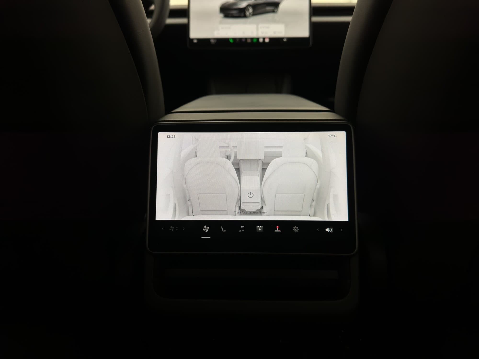 Tesla Model 3 Long Range AWD Svensksåld Panorama MOMS