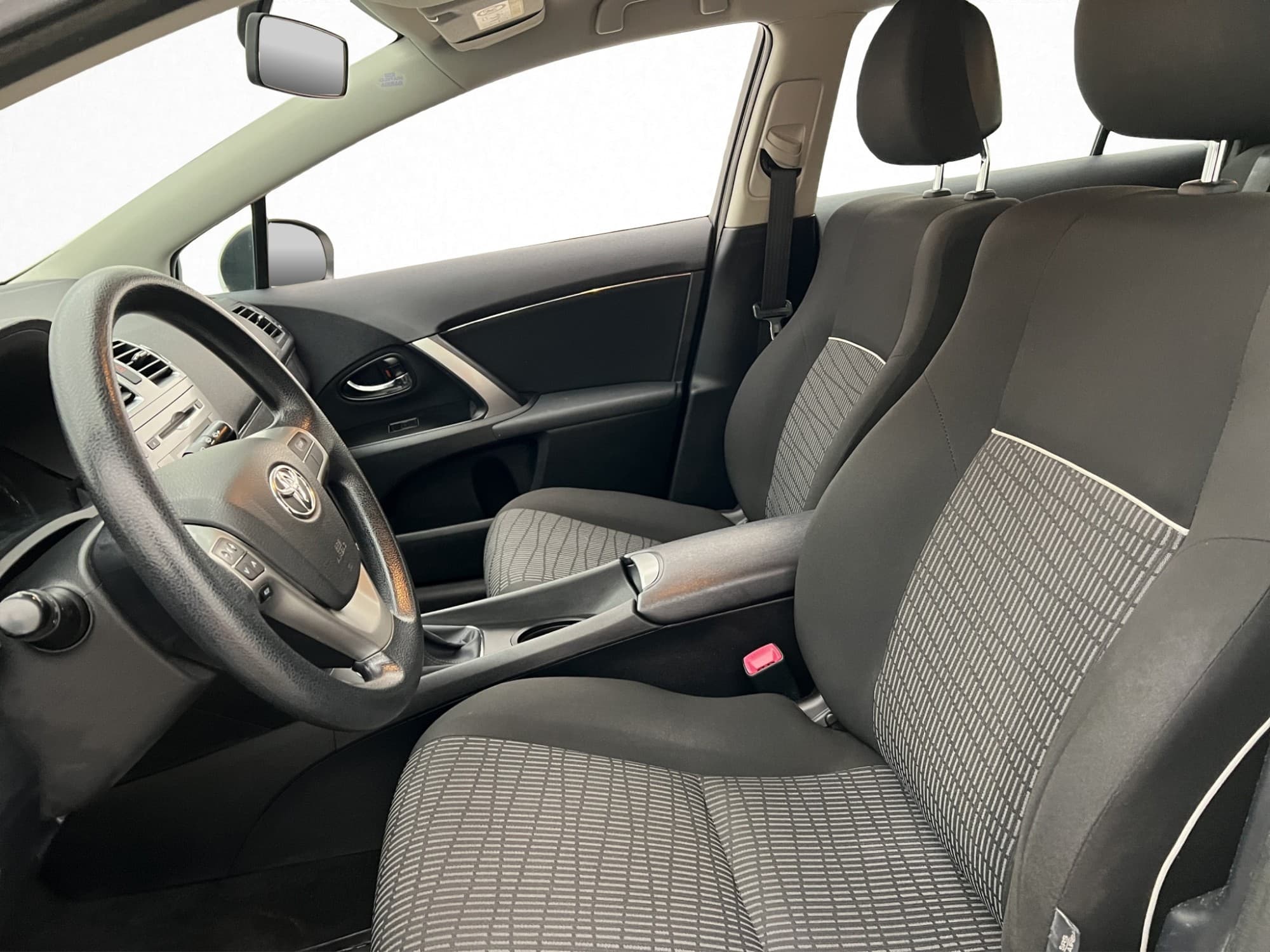 Toyota Avensis Kombi 1.8 Valvematic 147hk Dragkrok