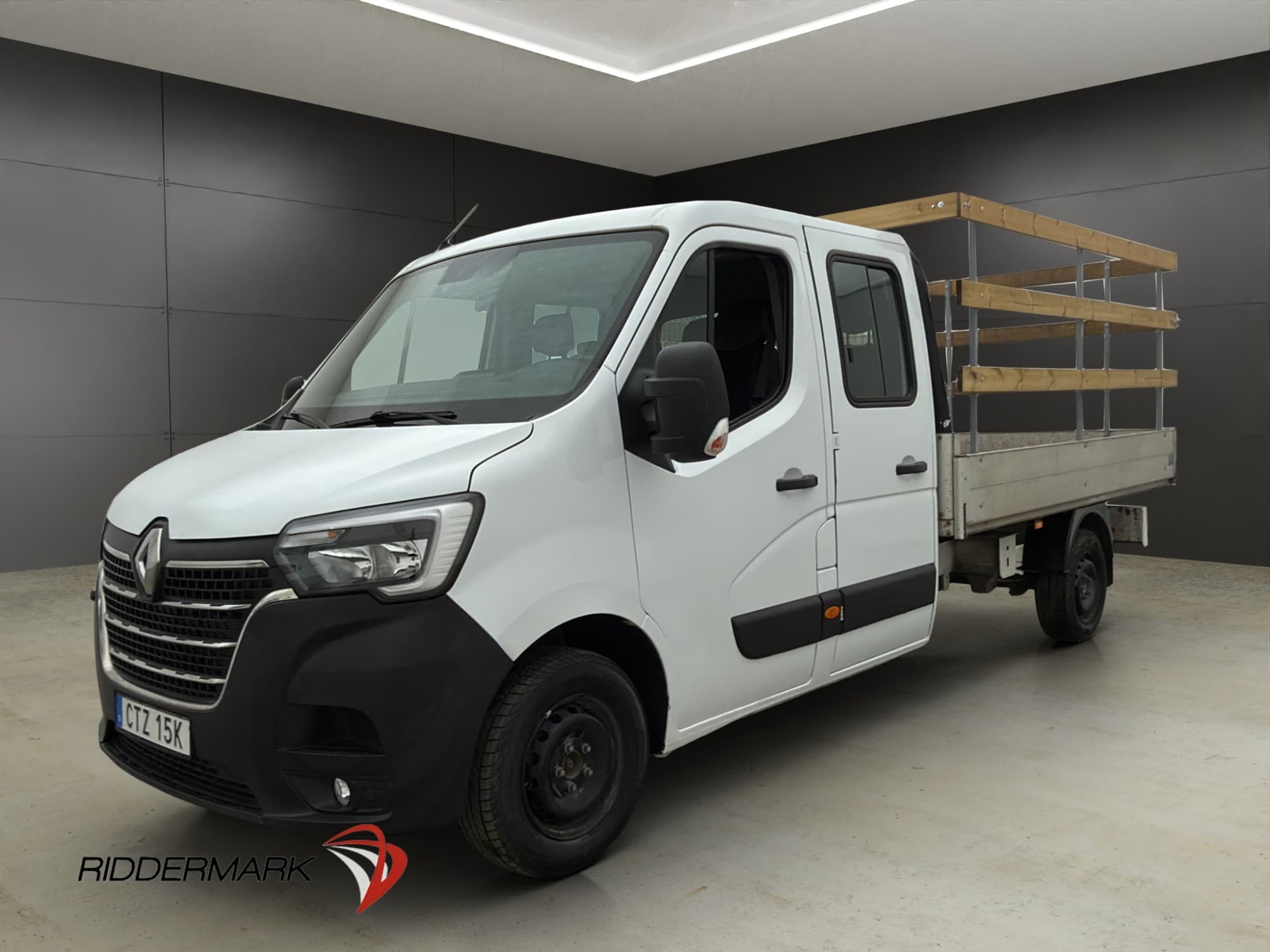 Renault master Dubbelhytt FLAK 2.3 7-Sits MOMS Värmare