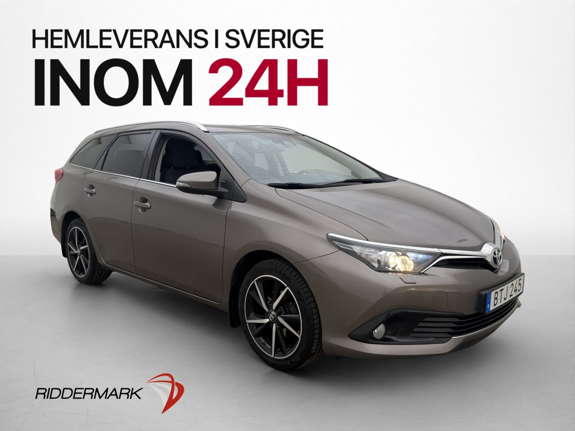 Toyota Auris Touring Sports Intense Edition Kamera Halvskinn
