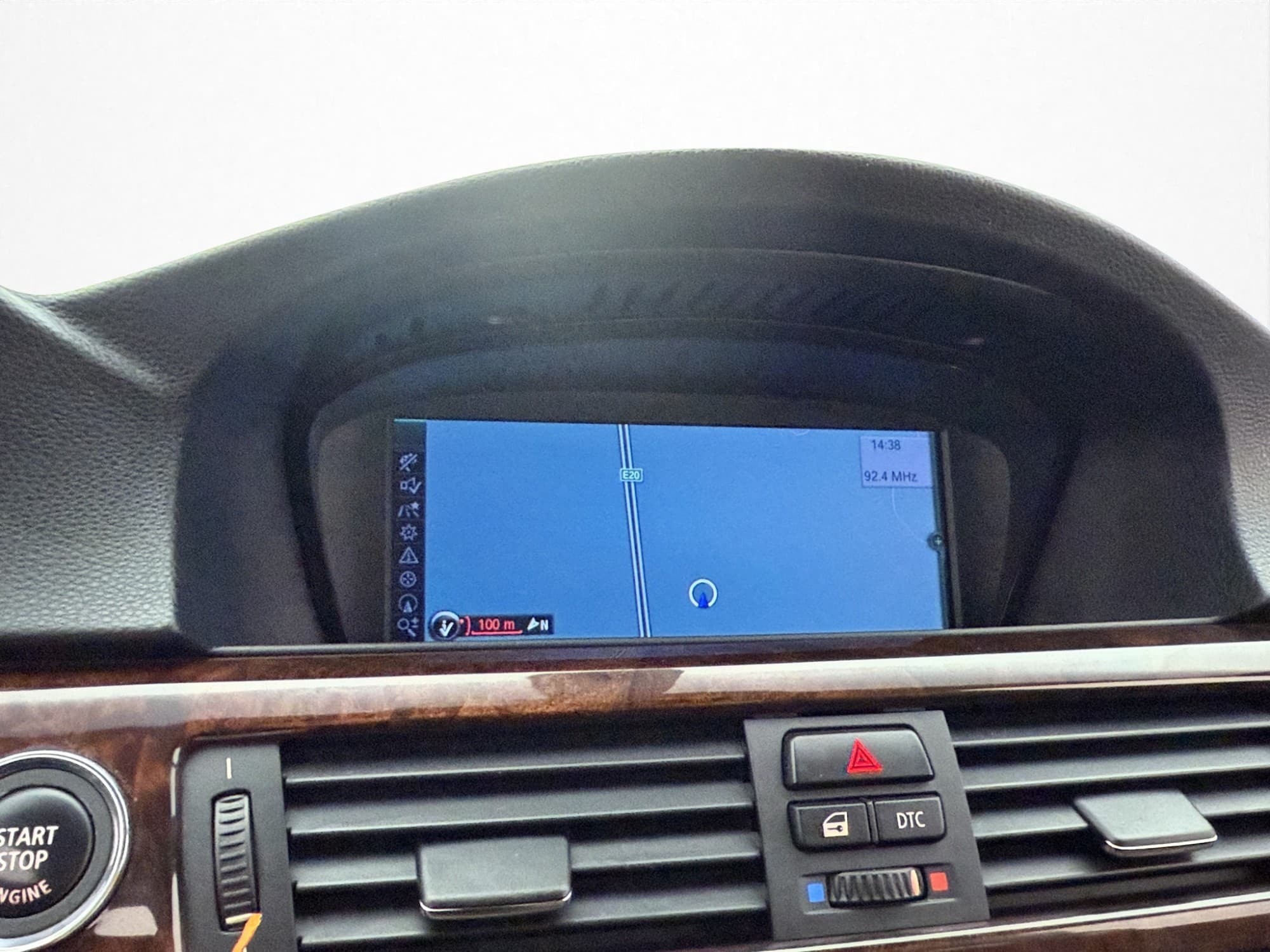 BMW 325 i Cabriolet 218hk Comfort Navi Skinn Sensorer
