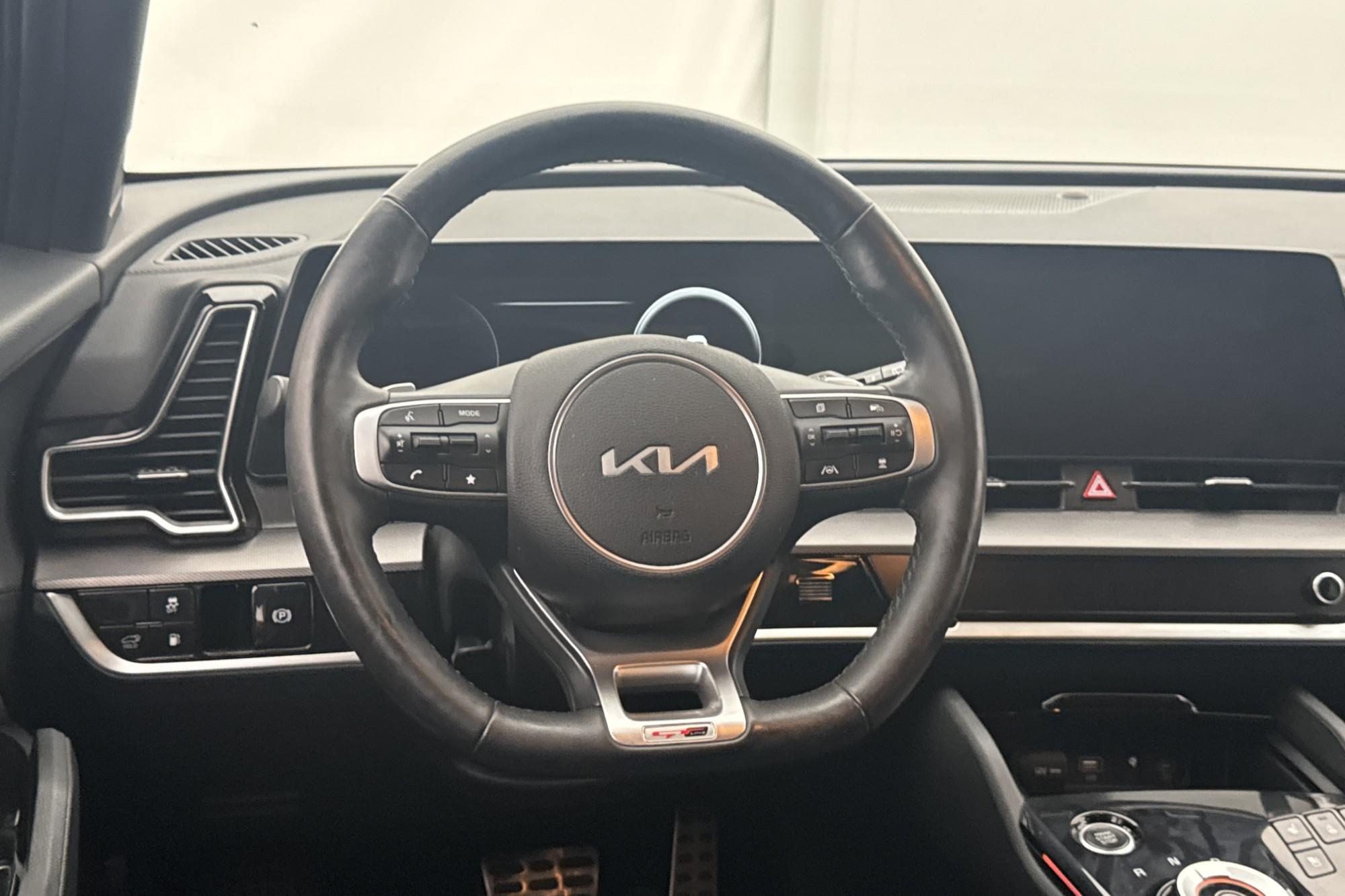 Kia Sportage PHEV 265hk GT-Line H/K 360° Elstolar Rattvärme