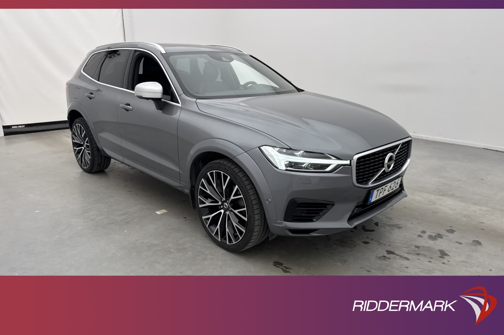 Volvo XC60 Recharge T8 R-Design B&W VOC Luft Pano HUD 360°