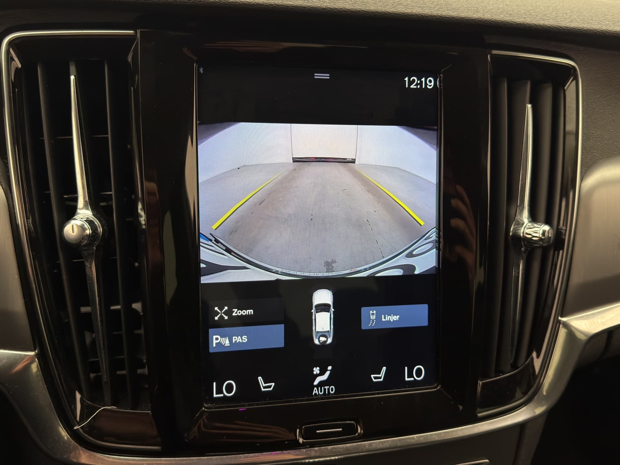 Volvo S90 D5 AWD Pro Skinn Värmare Kamera Navi VOC Carplay
