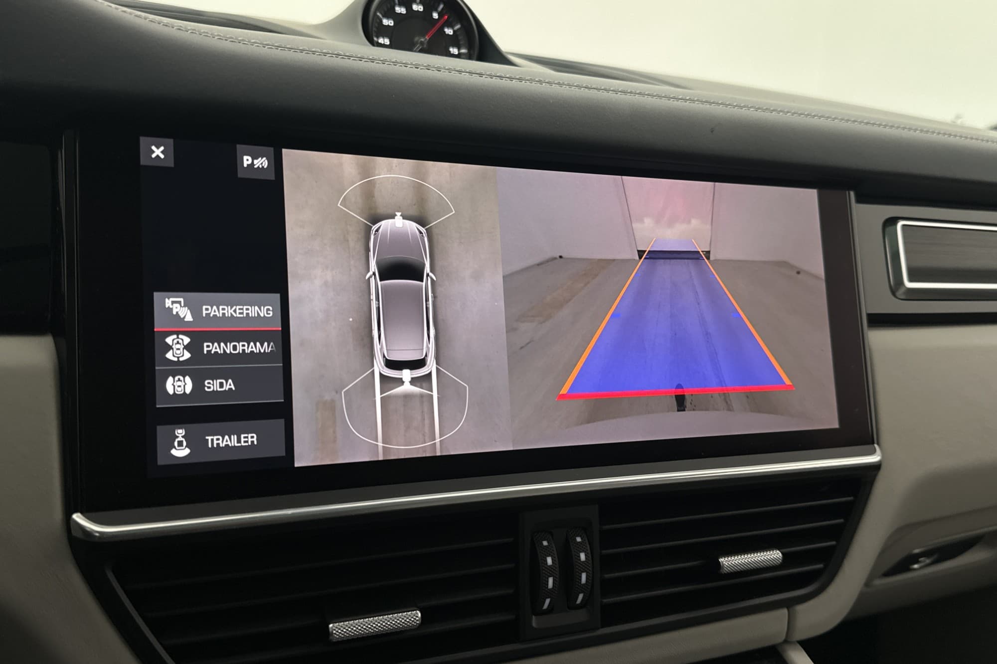 Porsche Cayenne GTS 460hk Chrono Pano BOSE 360° Luftfjädring