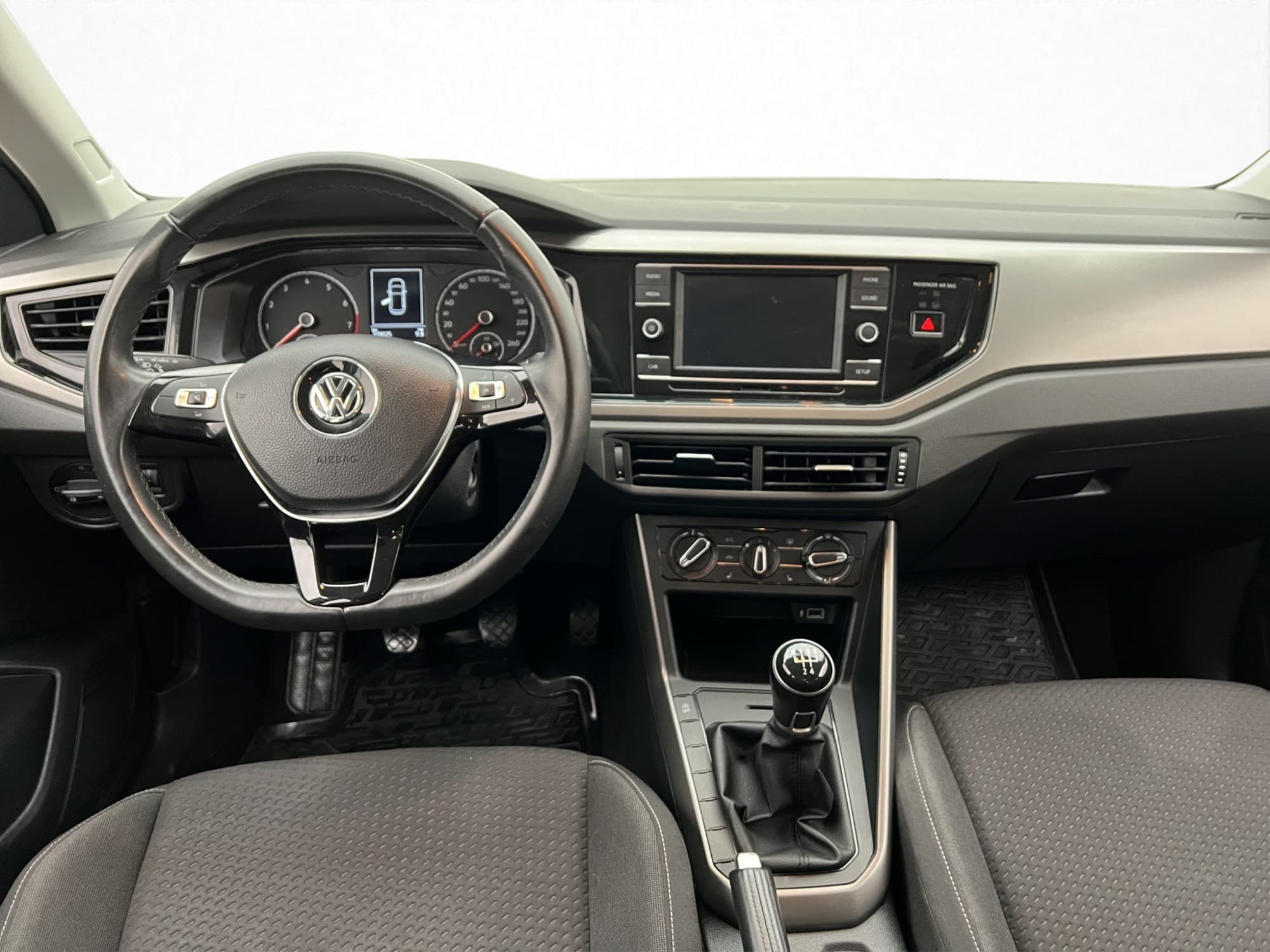 Volkswagen Polo 5-dörrar 1.0 TSI 95hk Farthållare Nyservad