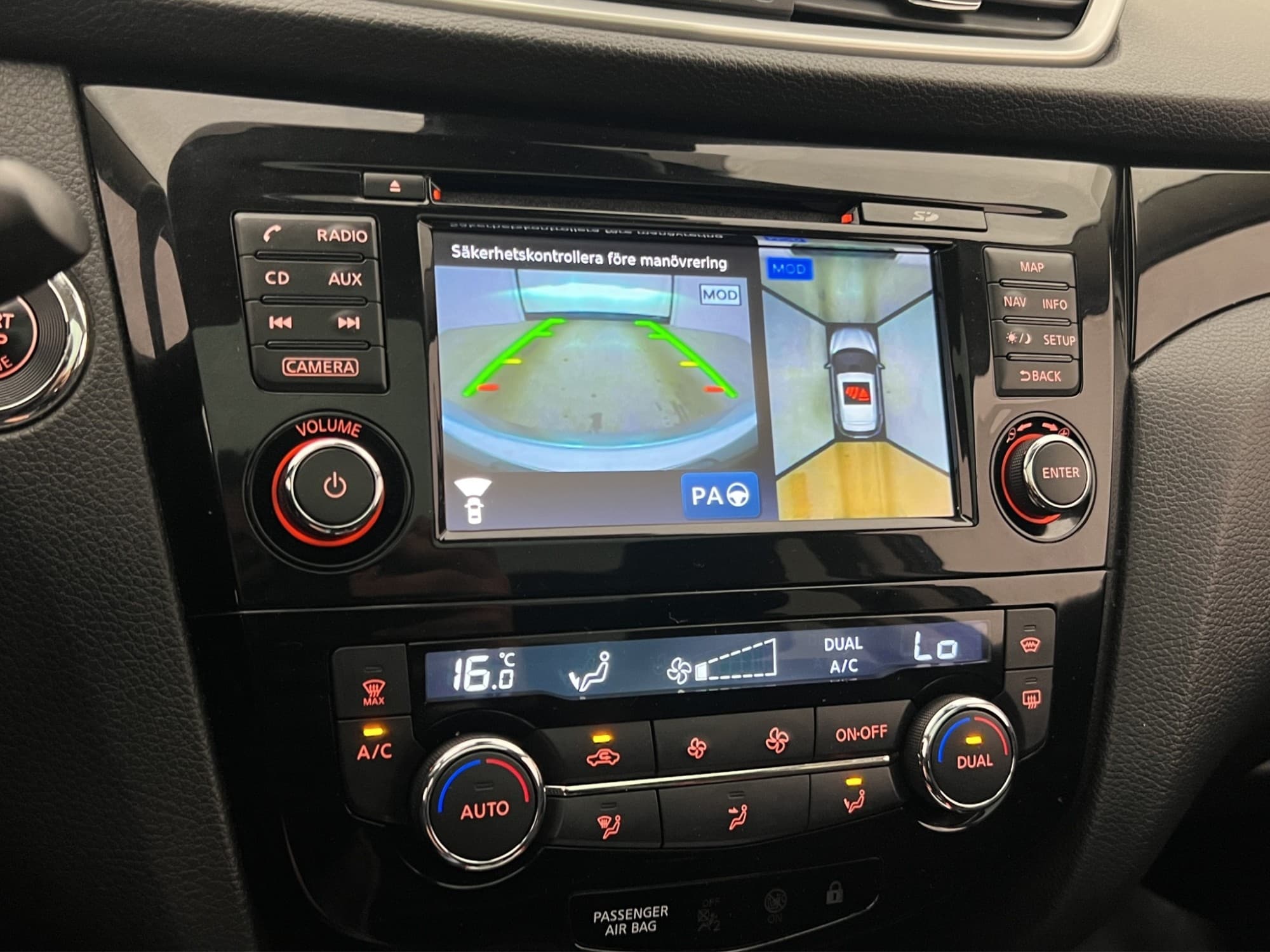 Nissan Qashqai 1.2 DIG-T Tekna Pano 360° Navi Läder BLIS
