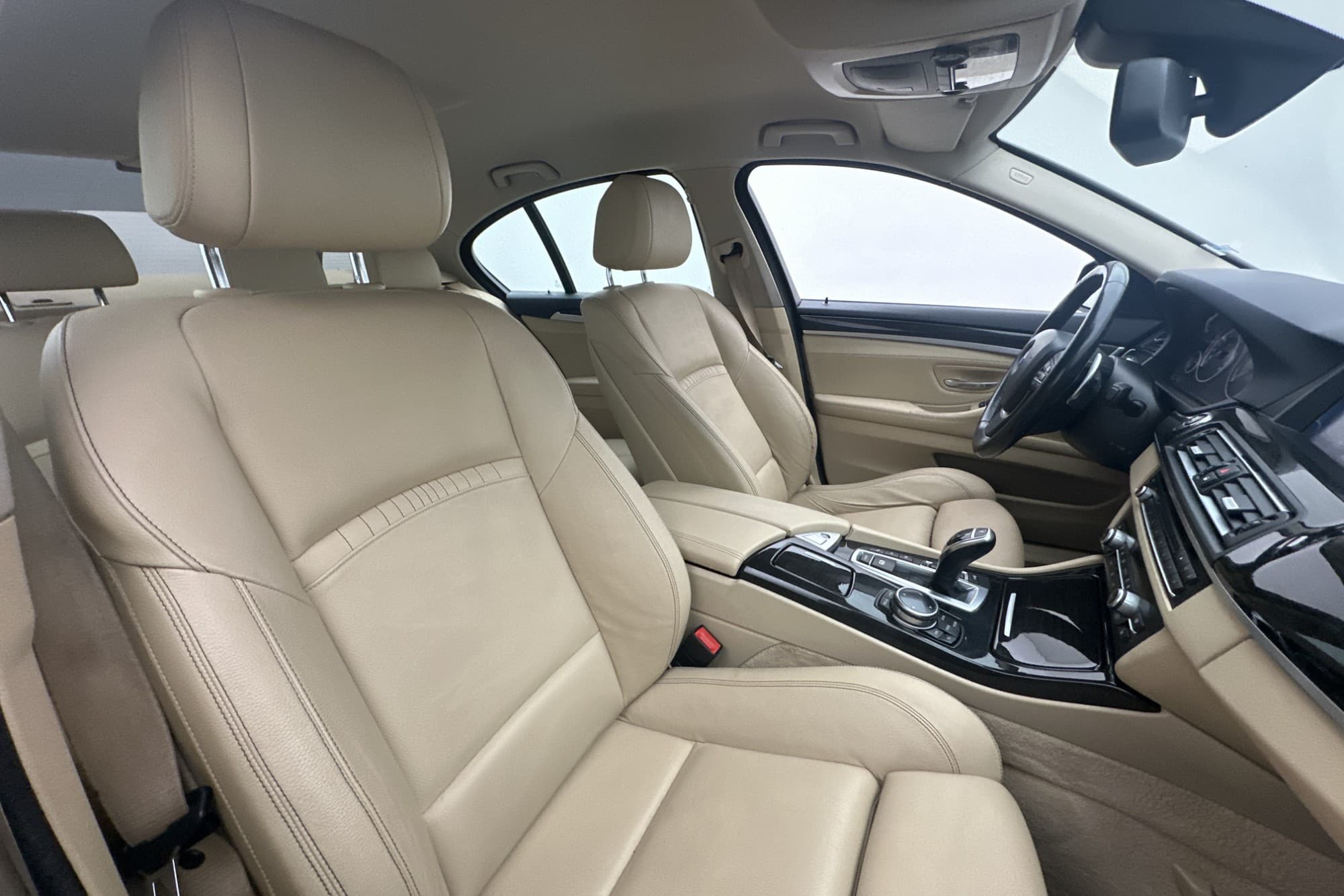 BMW 530 D xDrive Luxury Läder Kamera Navi Adapt-fart Drag