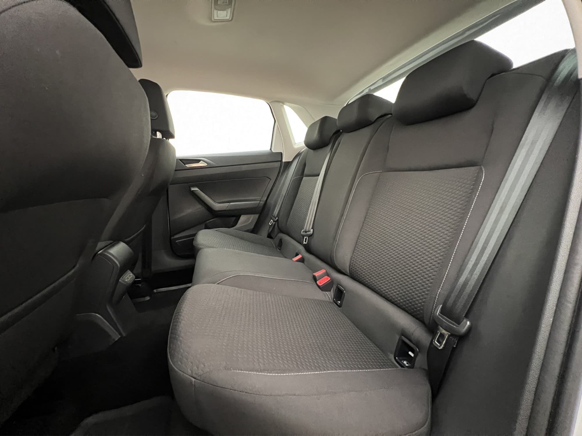 Volkswagen Polo 5-dörrar 1.0 TSI 95hk P-Sensorer Bluetooth