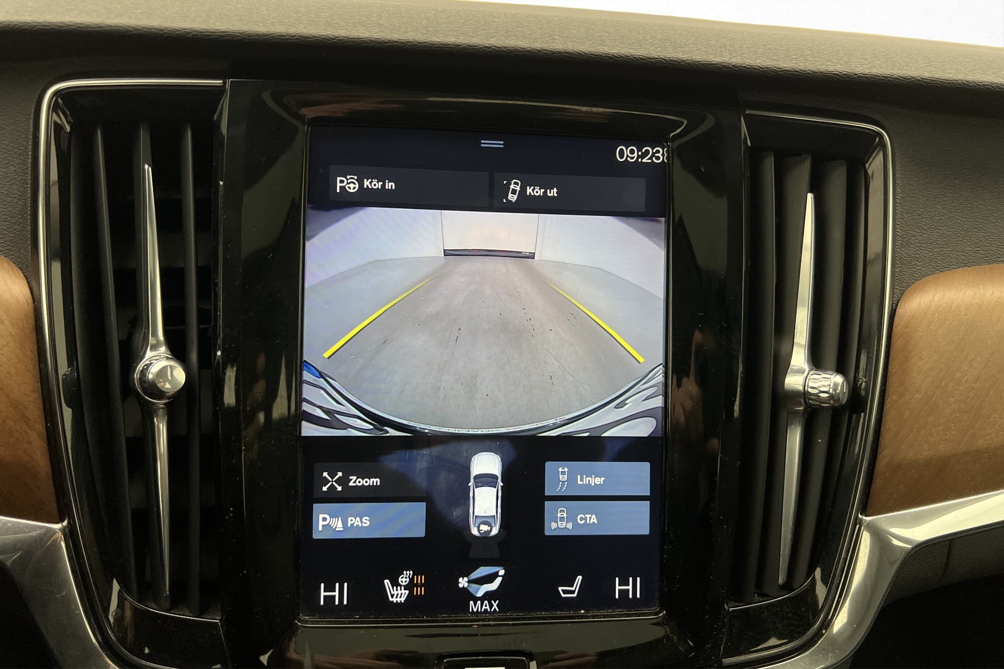 Volvo S90 D4 AWD 190hk Inscription Pano Värmare Kamera Navi