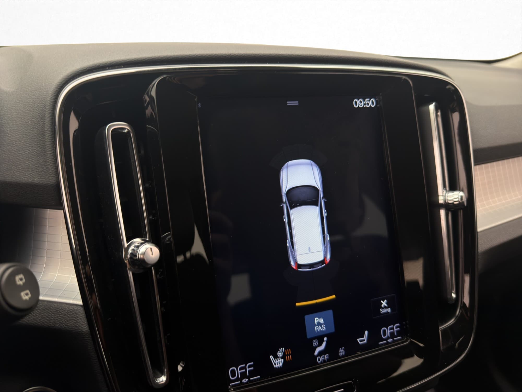 Volvo XC40 D3 Momentum Värmare CarPlay Navi Adaptiv-Fart