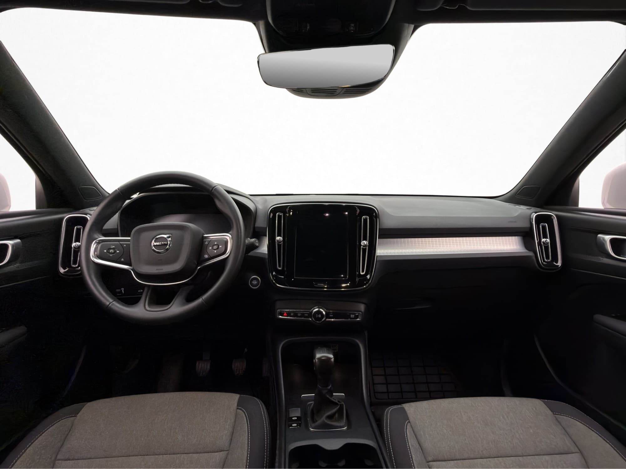 Volvo XC40 T2 Momentum Värmare Drag 360° CarPlay En-Brukare