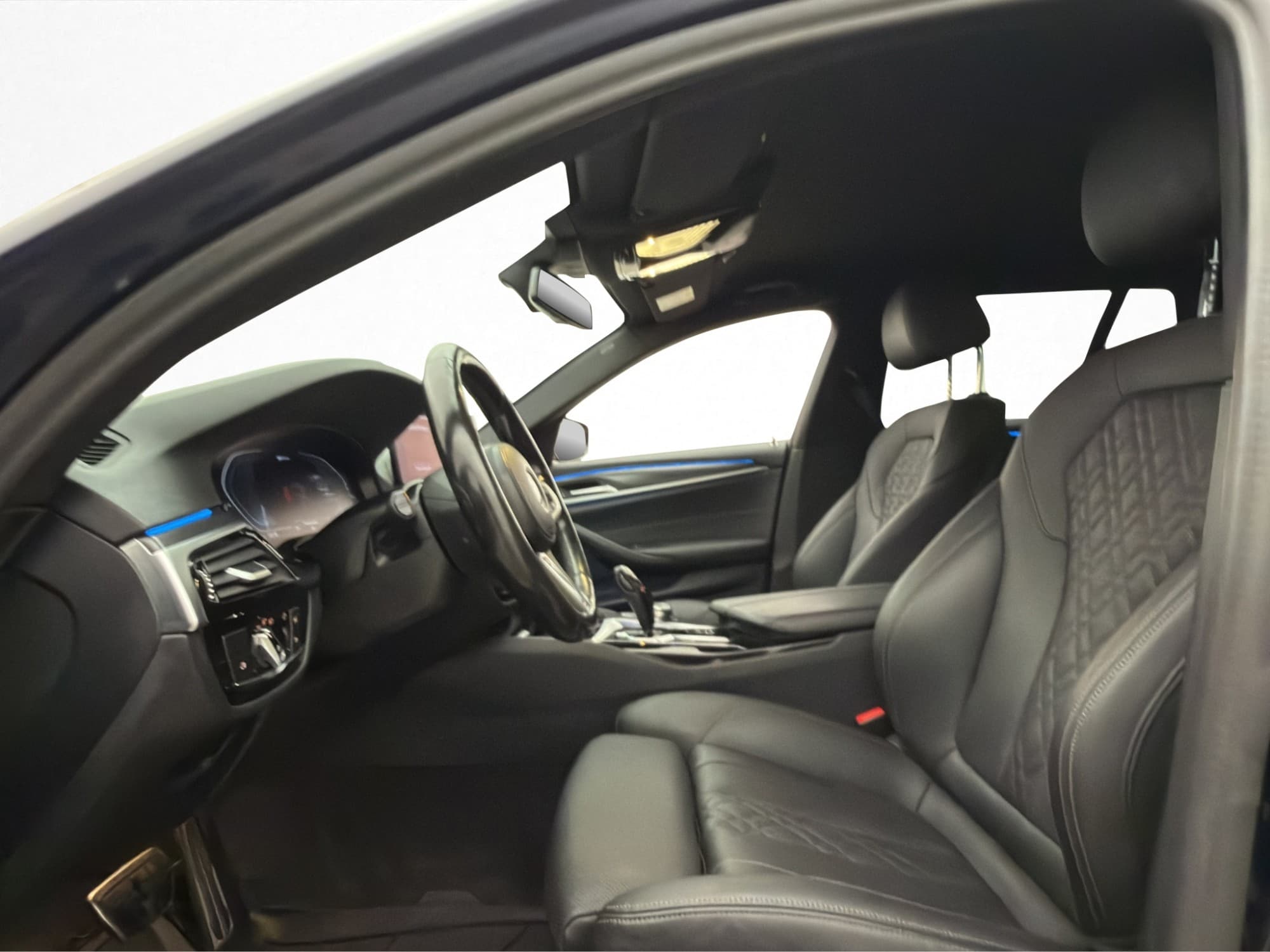 BMW 530e xDrive 292hk M Sport Skinn Kamera Drag HiFi Navi