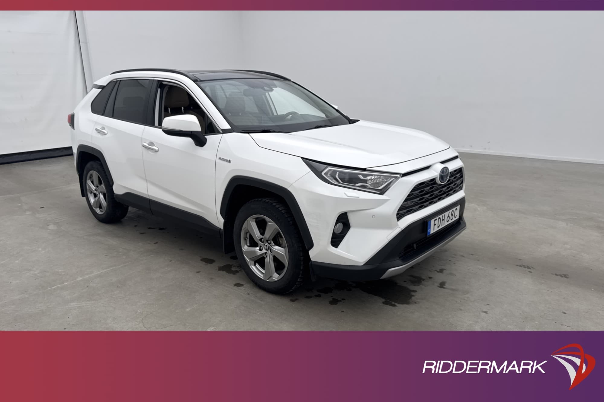 Toyota RAV4 Hybrid 222hk AWD Executive Pano JBL Kamera Skinn