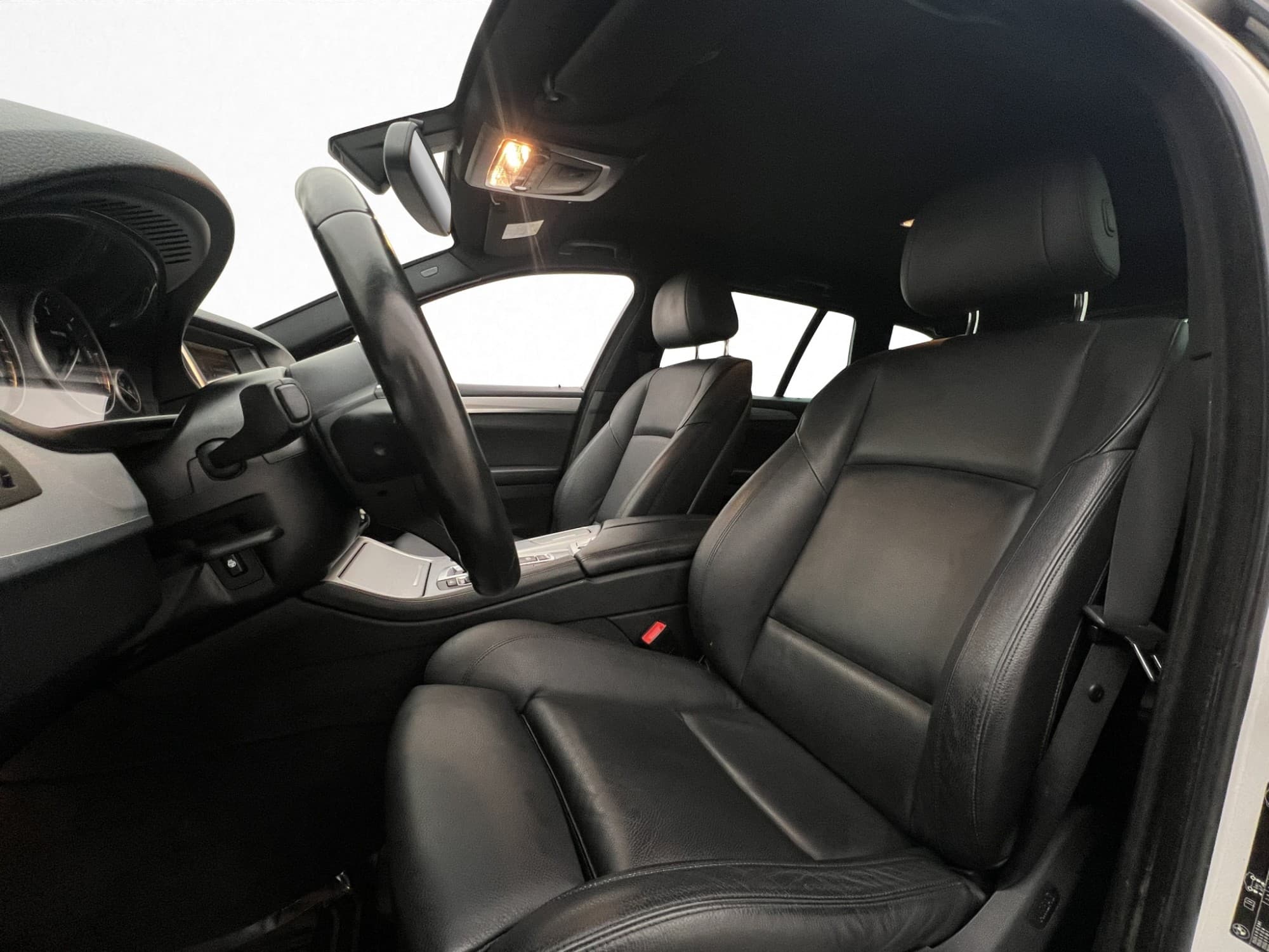 BMW 520 d Touring M Sport Skinn HiFi P-Sensorer Farthållare
