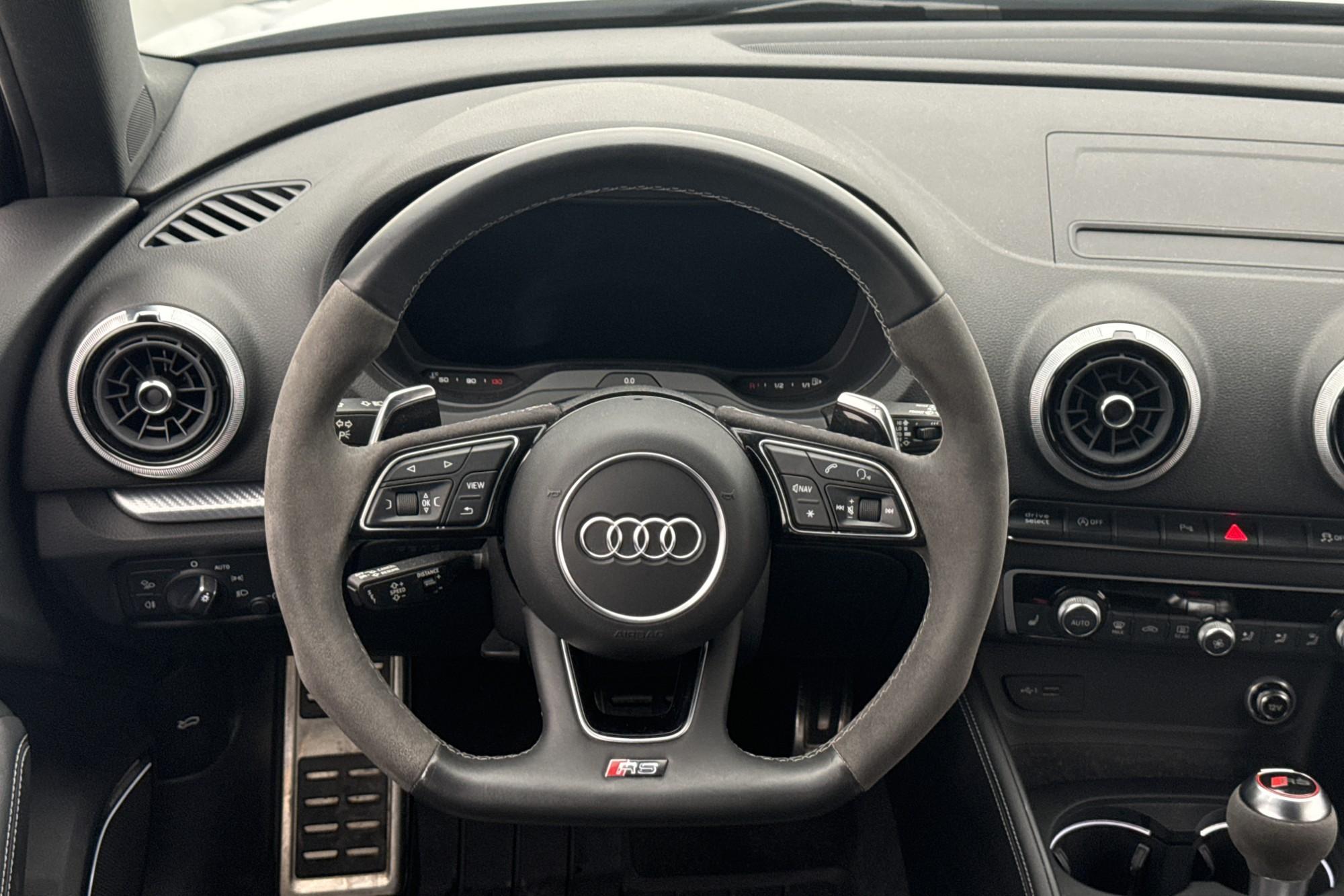 Audi RS3 Sportback Q 400hk B&O Cockpit RS-avgas Svensksåld