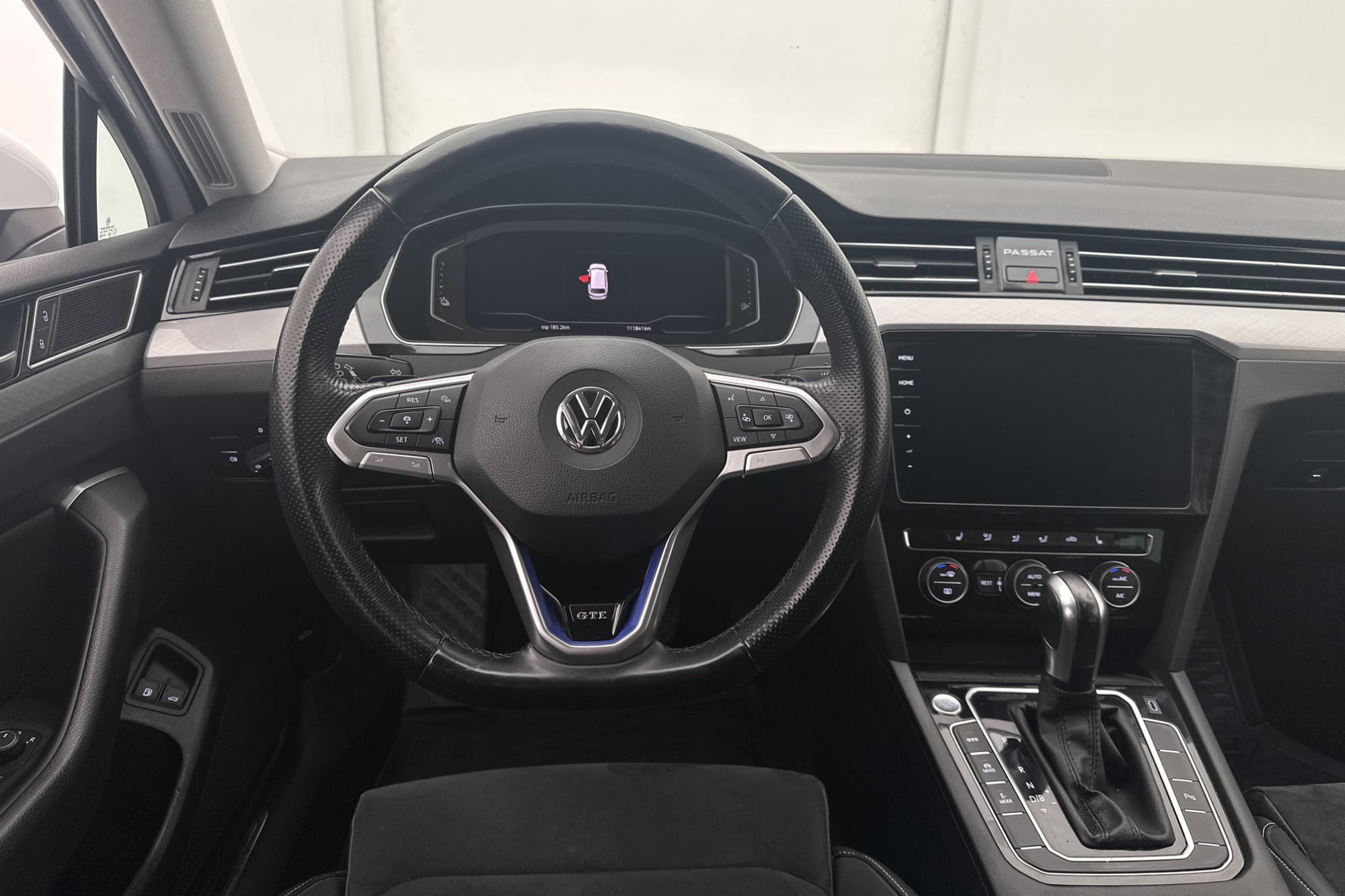 Volkswagen Passat GTE 1.4 TSI Cockpit B-Kamera Drag Navi