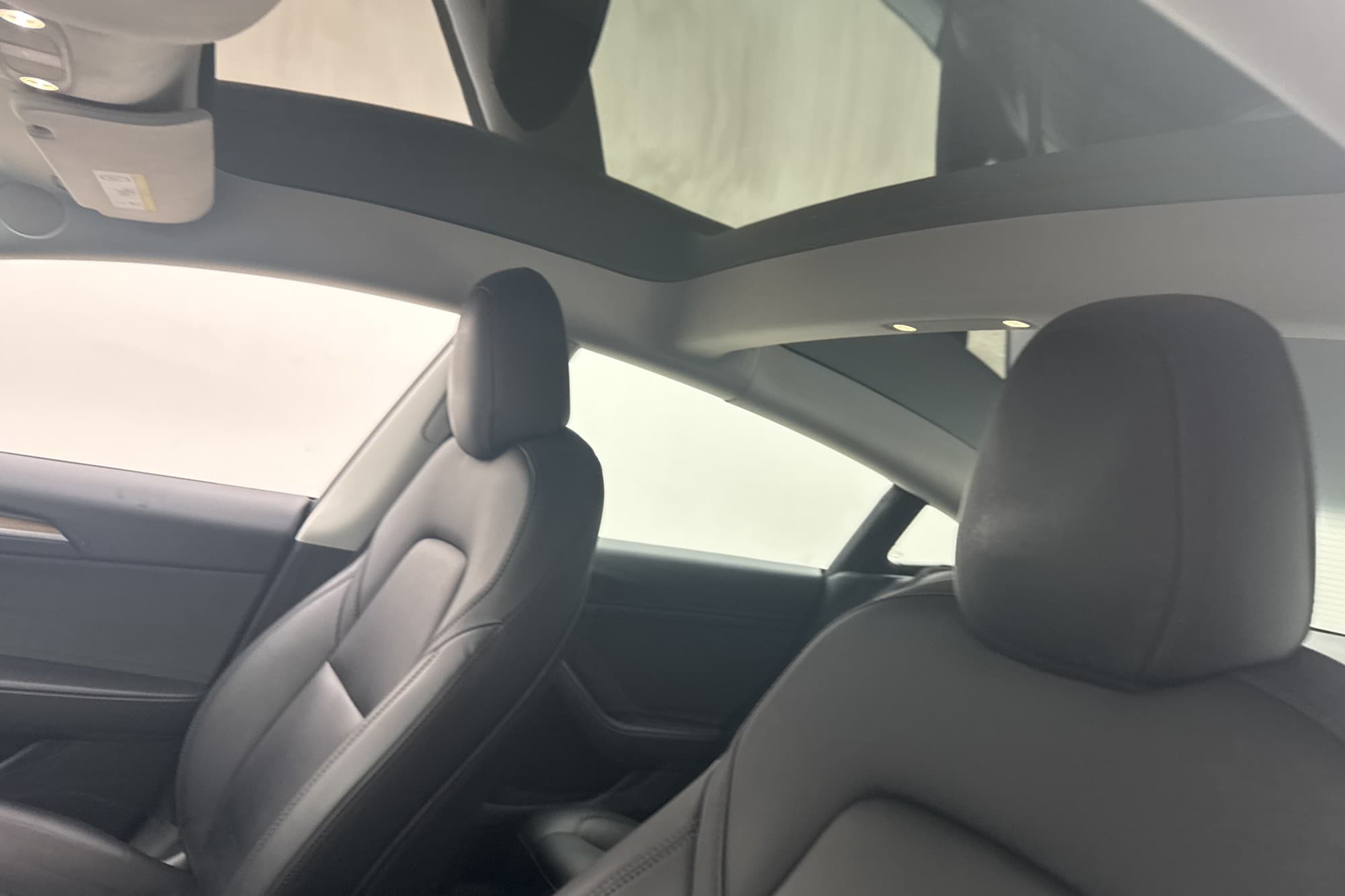 Tesla Model 3 Long Range AWD Uppgraderad Autopilot MOMS