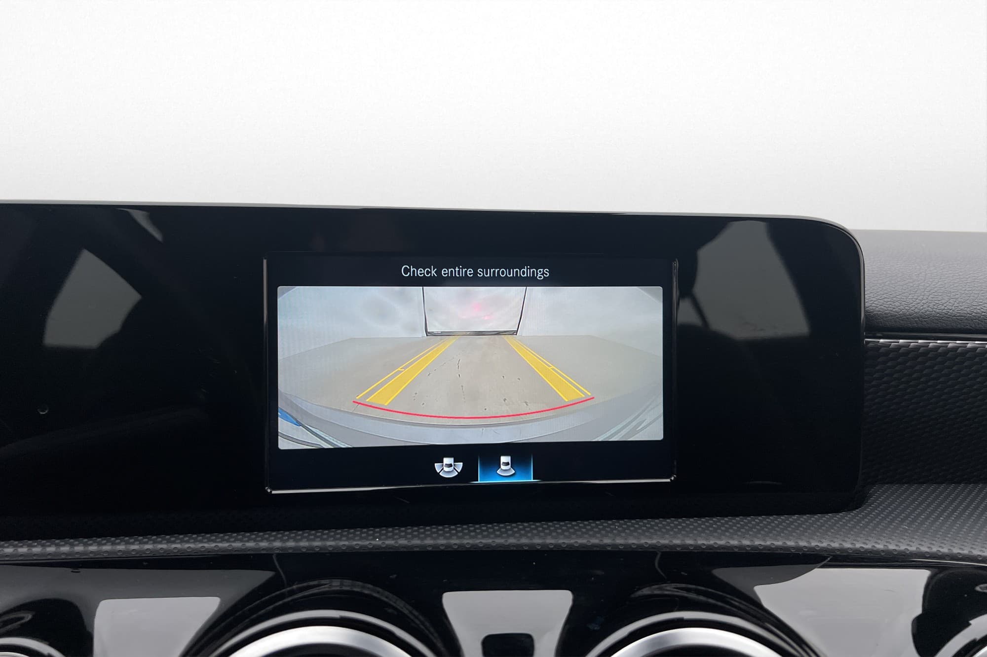 Mercedes-Benz A 180 d Progressive Kamera CarPlay Halvskinn
