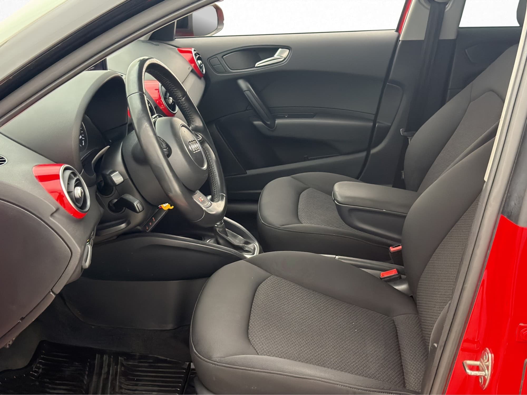 Audi A1 Sportback 1.6 TDI S-Line Värmare Farthåll Bluetooth