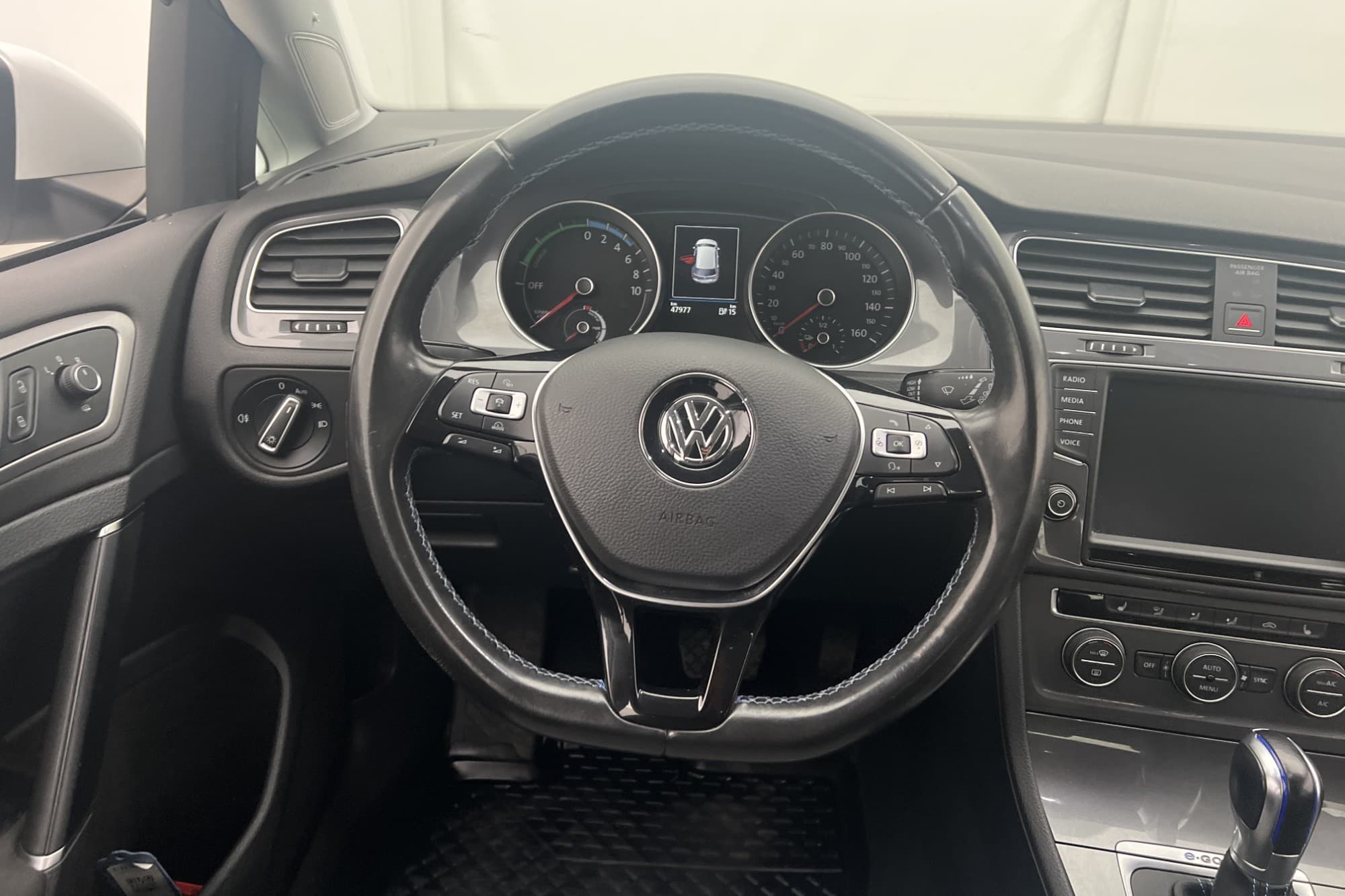 Volkswagen e-Golf 115hk B-Kamera Navigation Adaptiv-fart