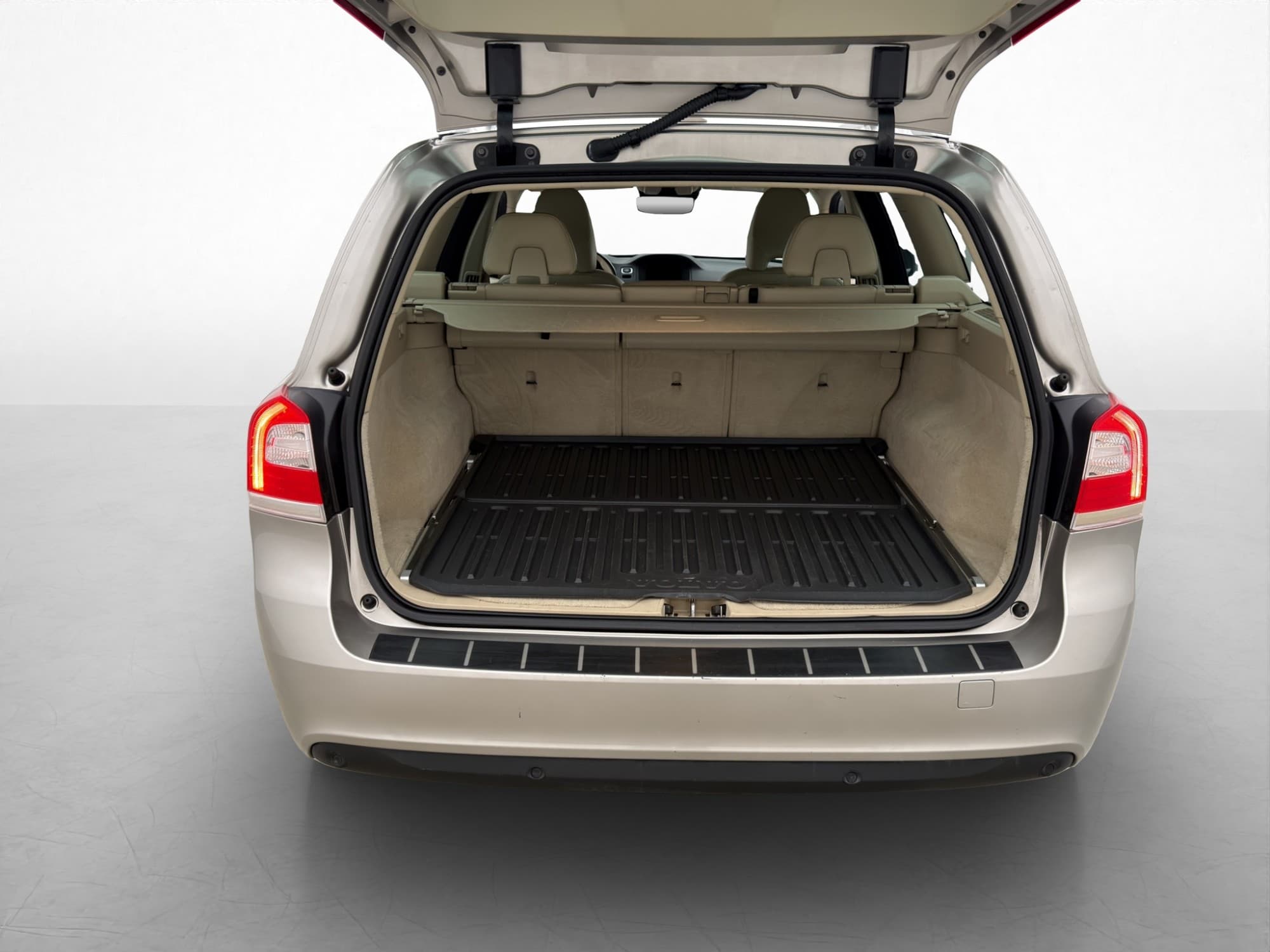 Volvo V70 T4 190hk Classic Summum VOC Skinn P-Värmare