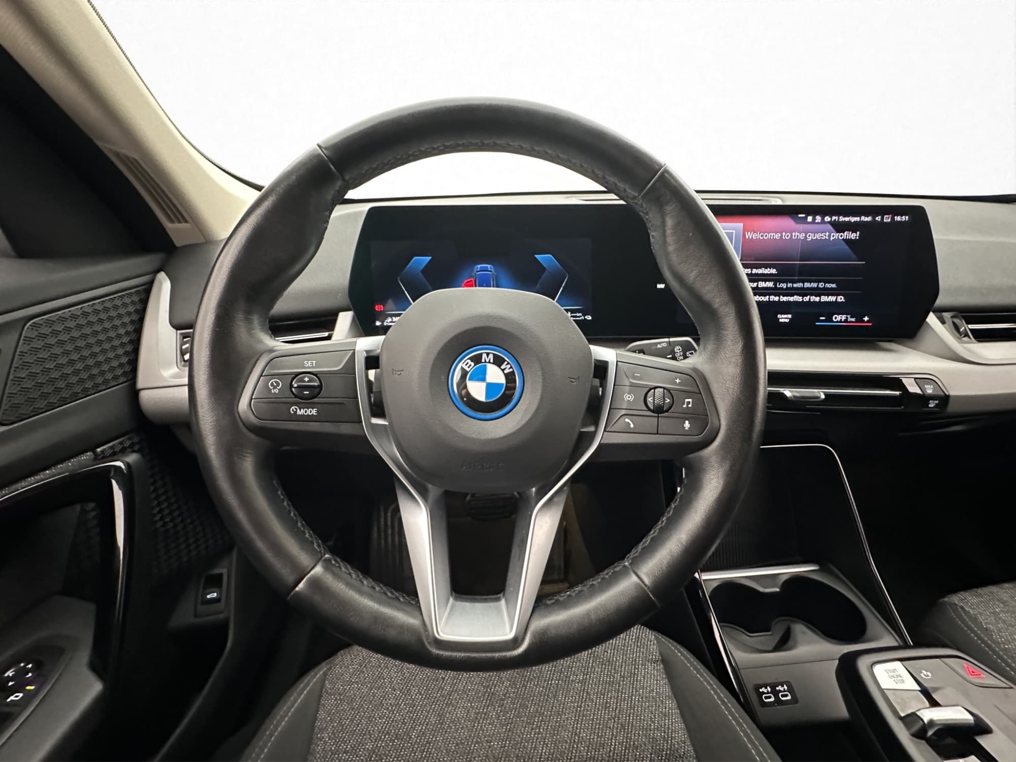 BMW X1 xDrive25e 245hk Panorama Kamera CarPlay Rattvärm MOMS