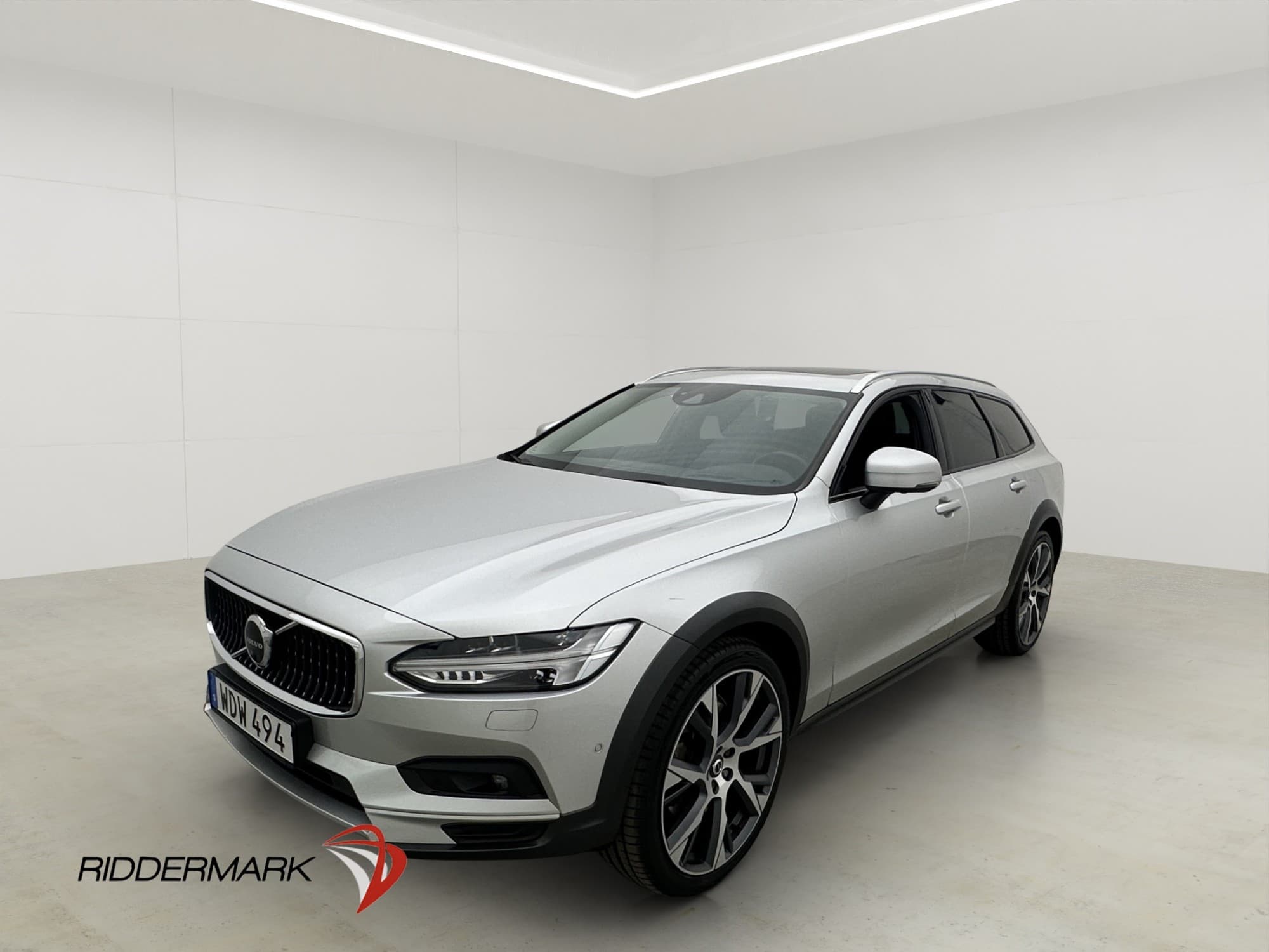 Volvo V90 Cross Country