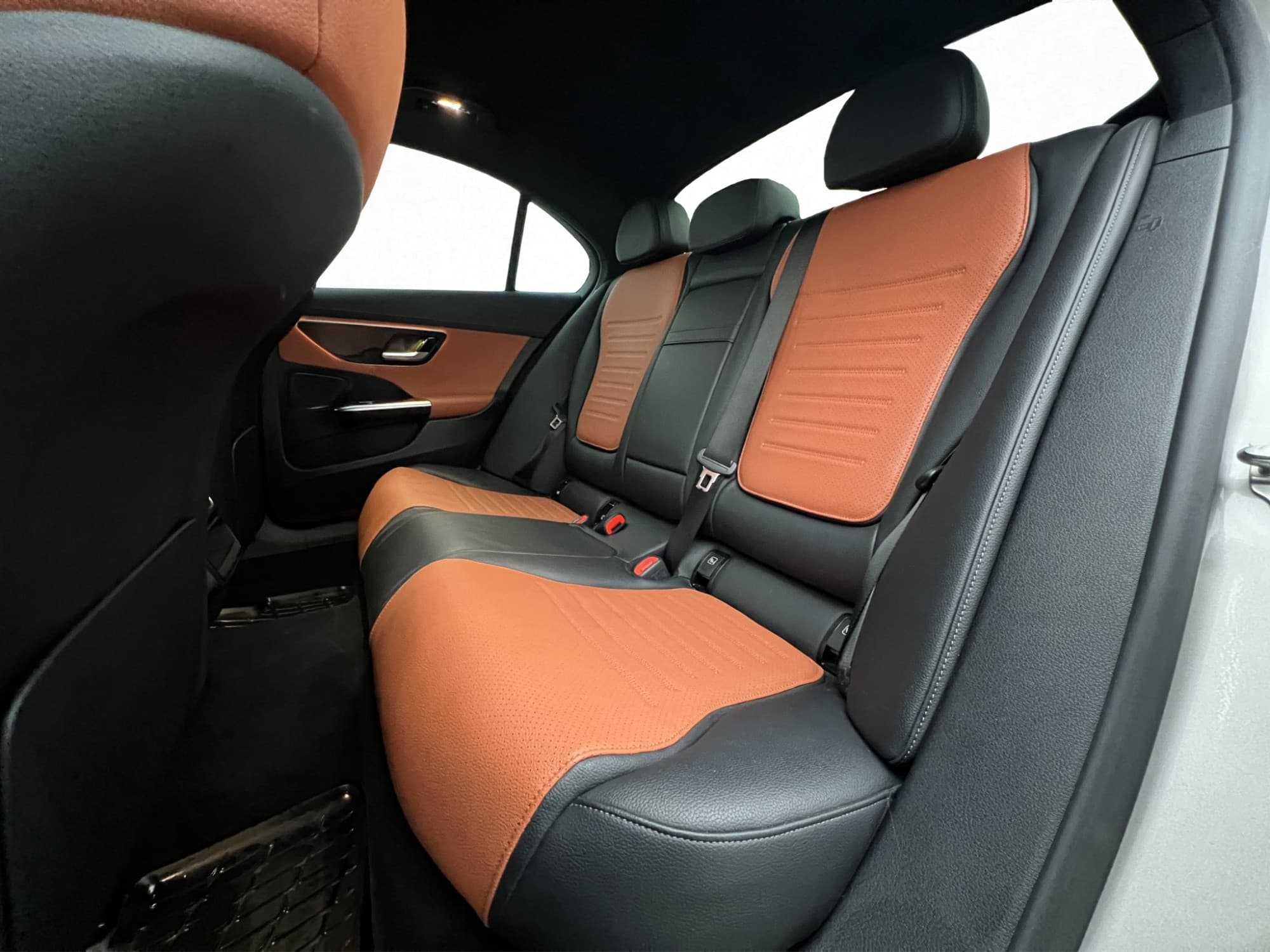 Mercedes-Benz C 200 204hk AMG B-Kamera Skinn Navi Carplay