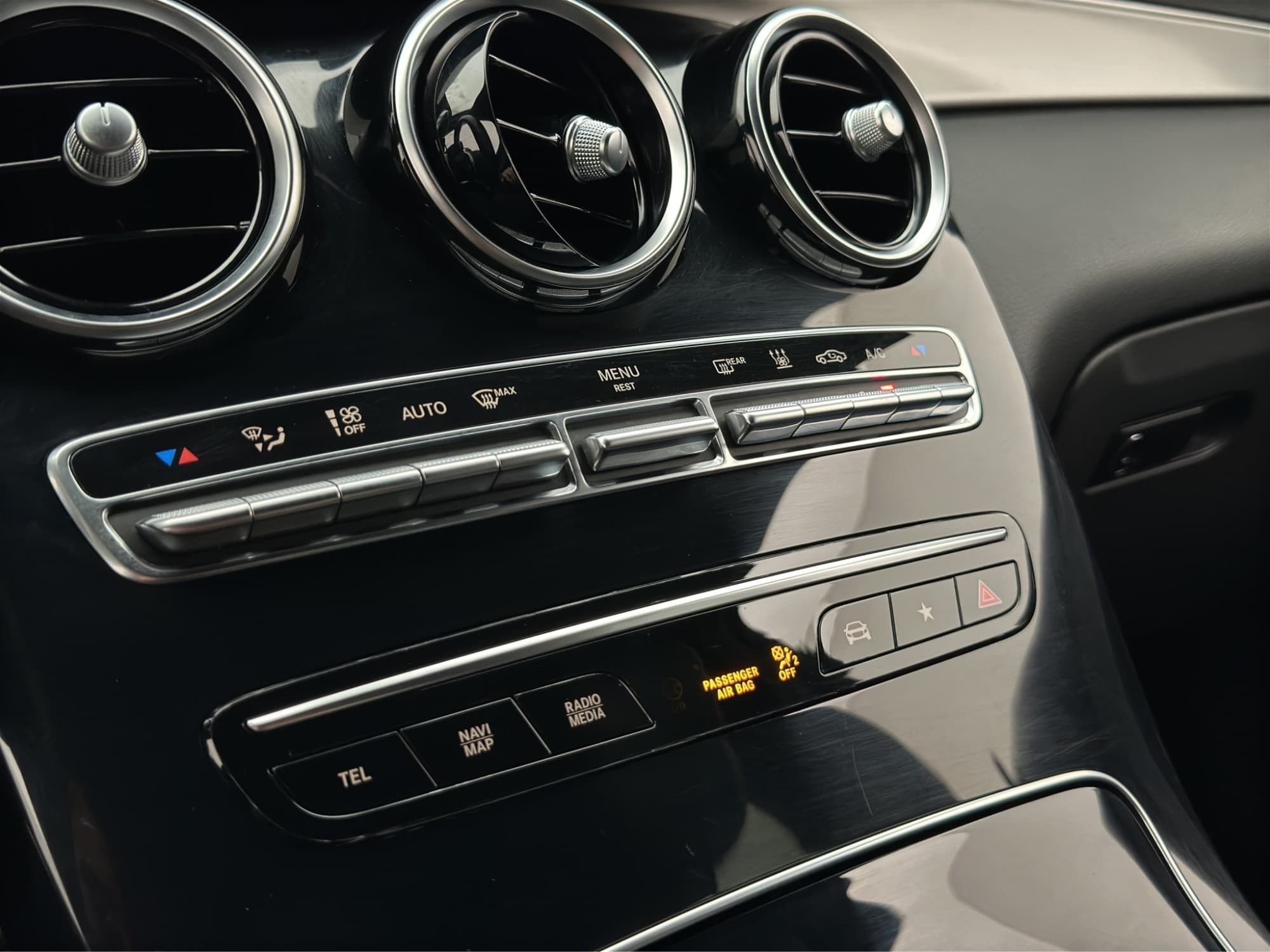 Mercedes-Benz GLC 300 e 4MATIC 320hk AMG Värmare Drag Kamera