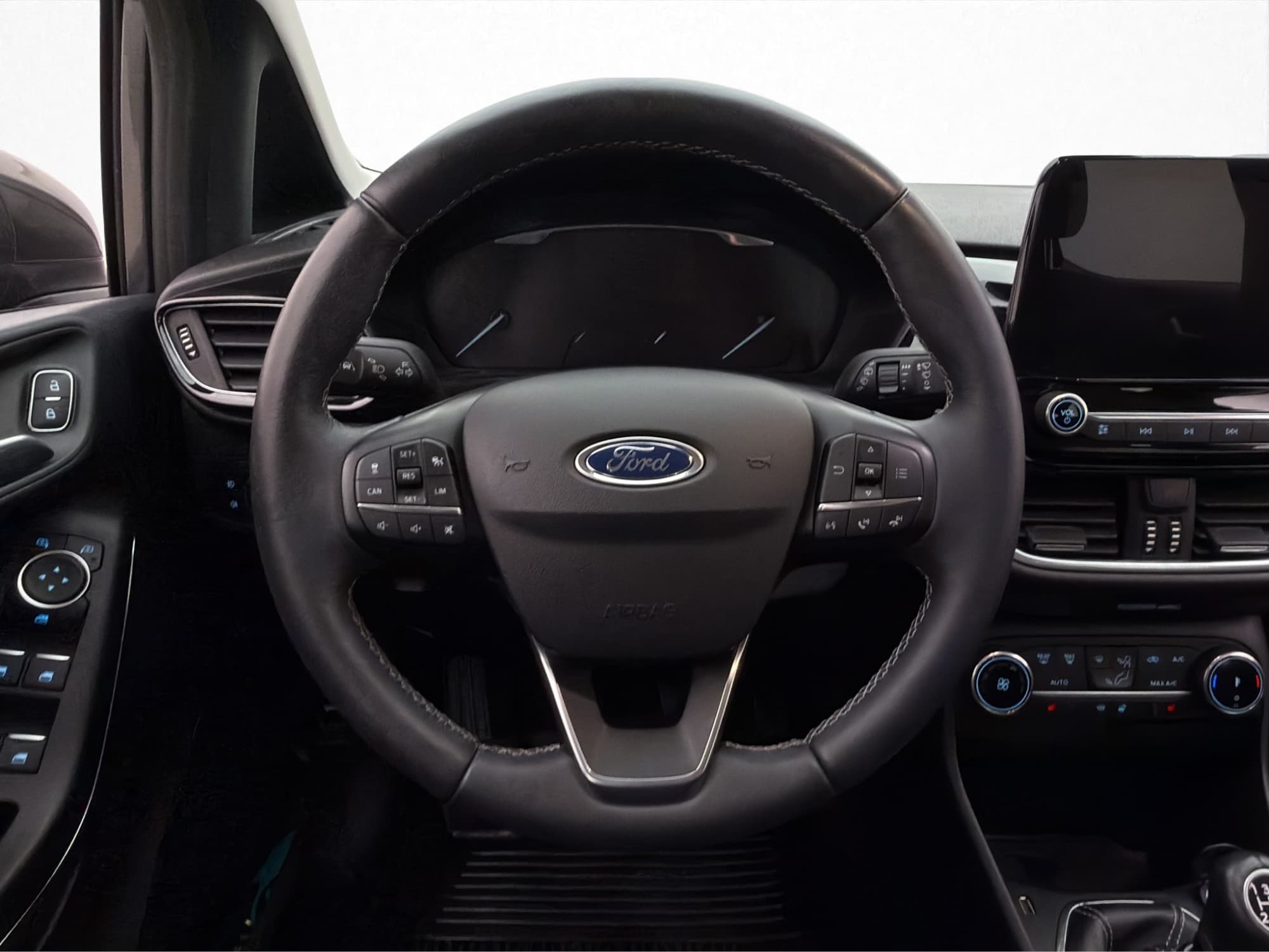 Ford Fiesta 1.0 125hk Titanium P-Sensorer CarPlay Rattvärme