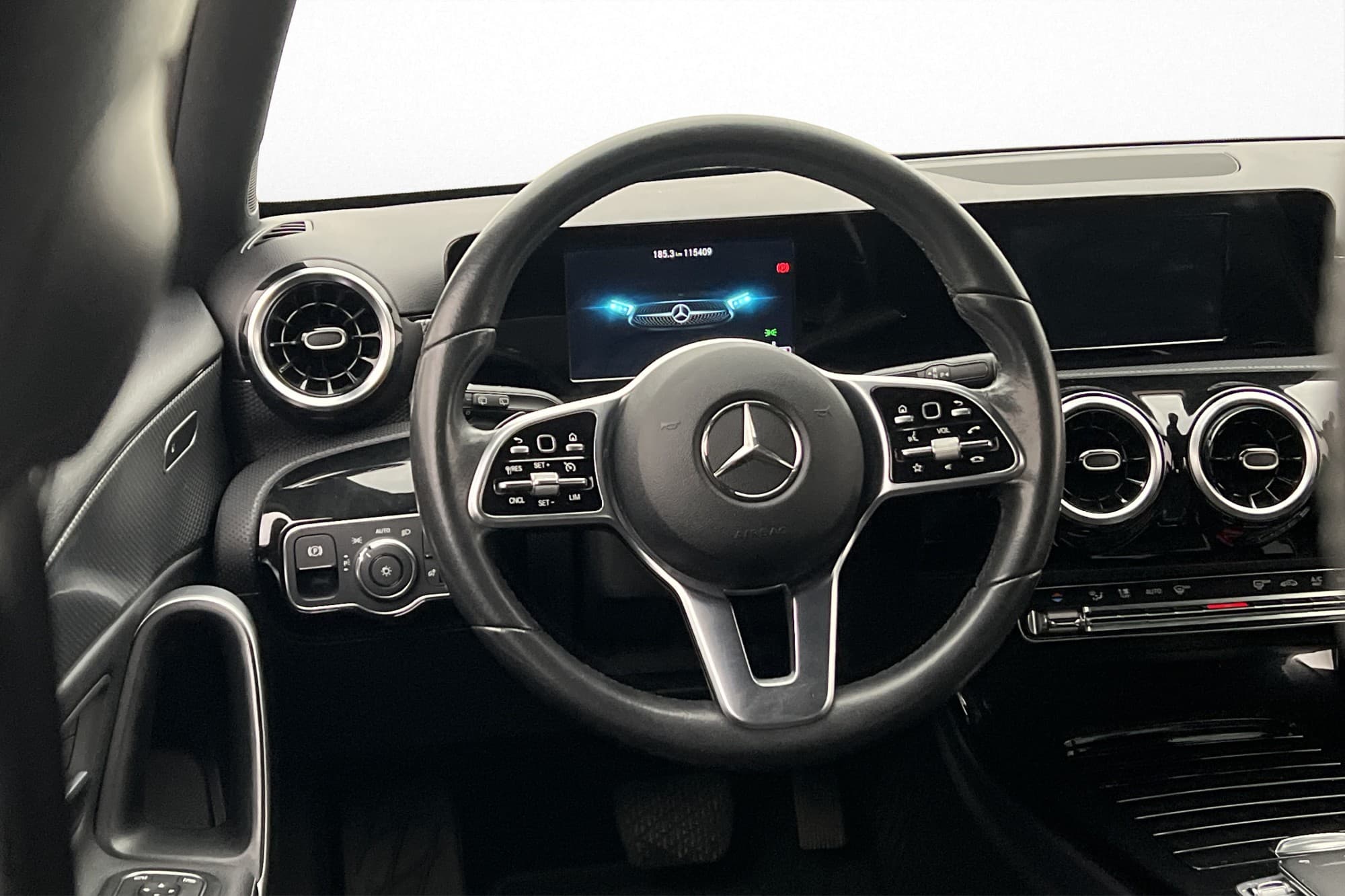 Mercedes-Benz A 200 163hk Kamera Halvskinn Farthållare