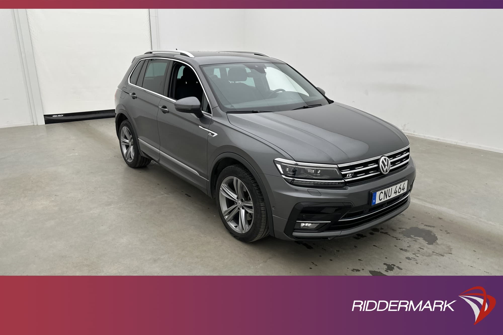 Volkswagen Tiguan 2.0 TDI 240hk 4M R-Line D-Värm Cockpit 360