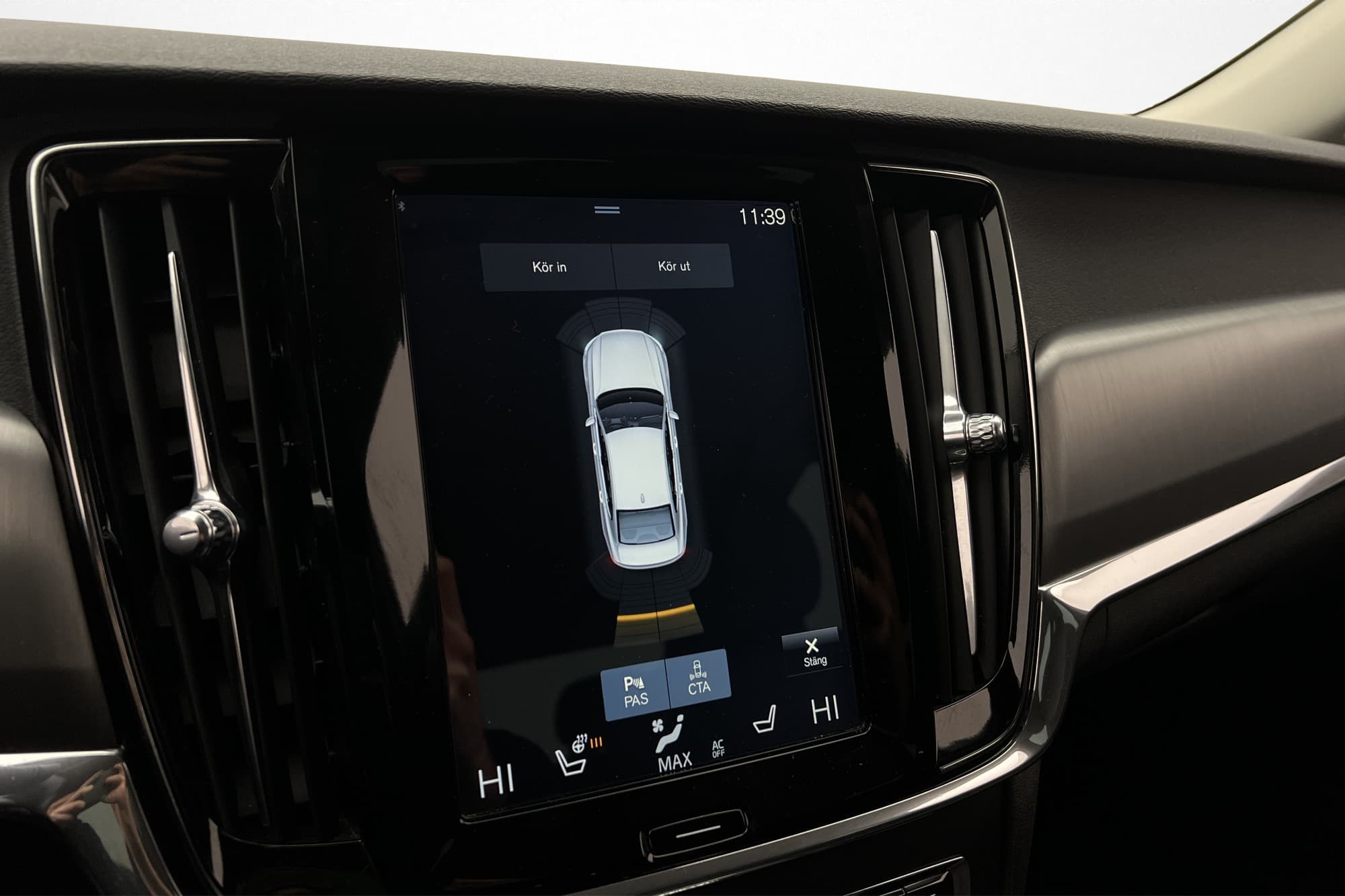 Volvo S90 D4 190hk Momentum Värmare 4-Zons klima Navi BLIS